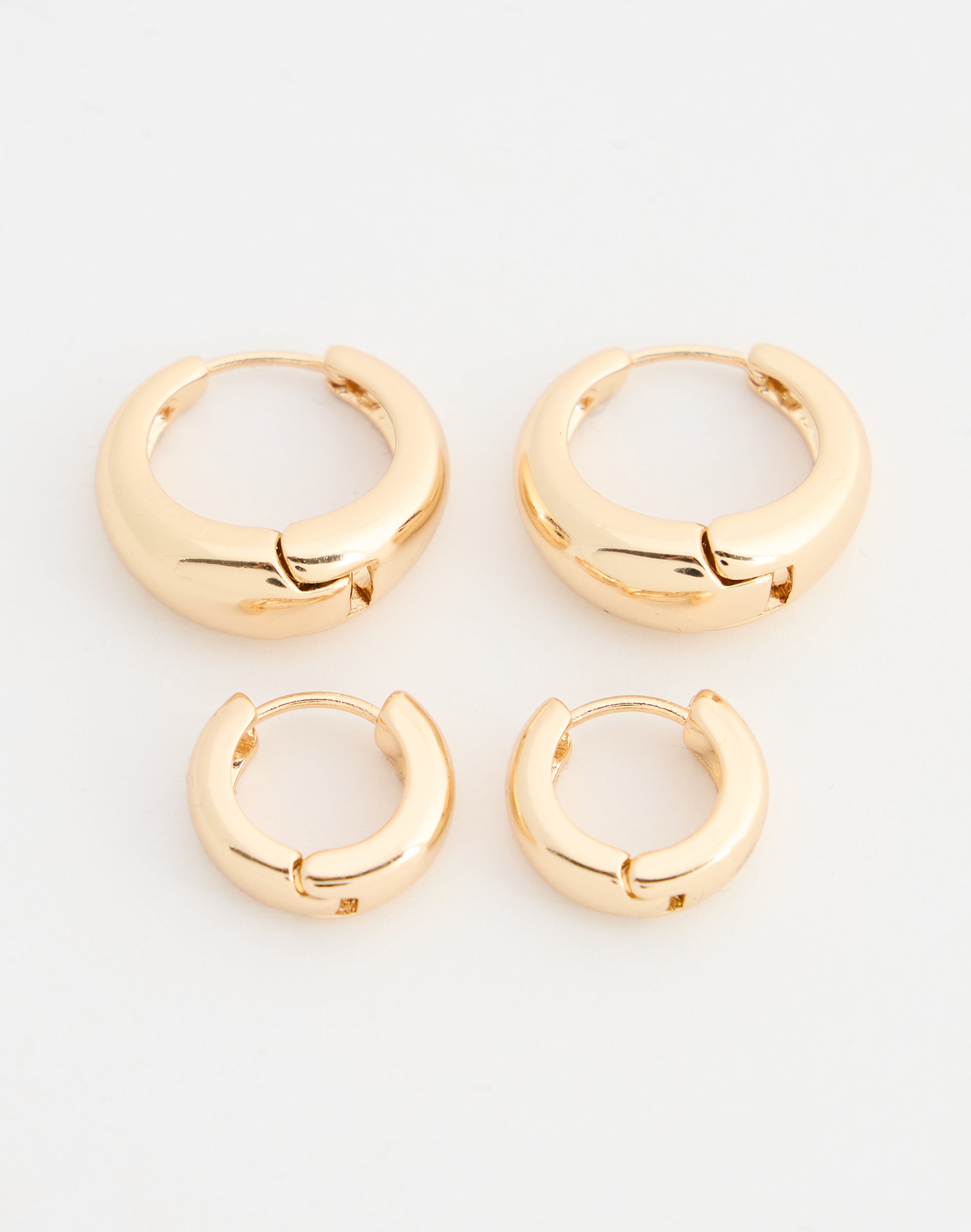 Two Pack Hoop Clasp Earring in Gold | Glassons SG