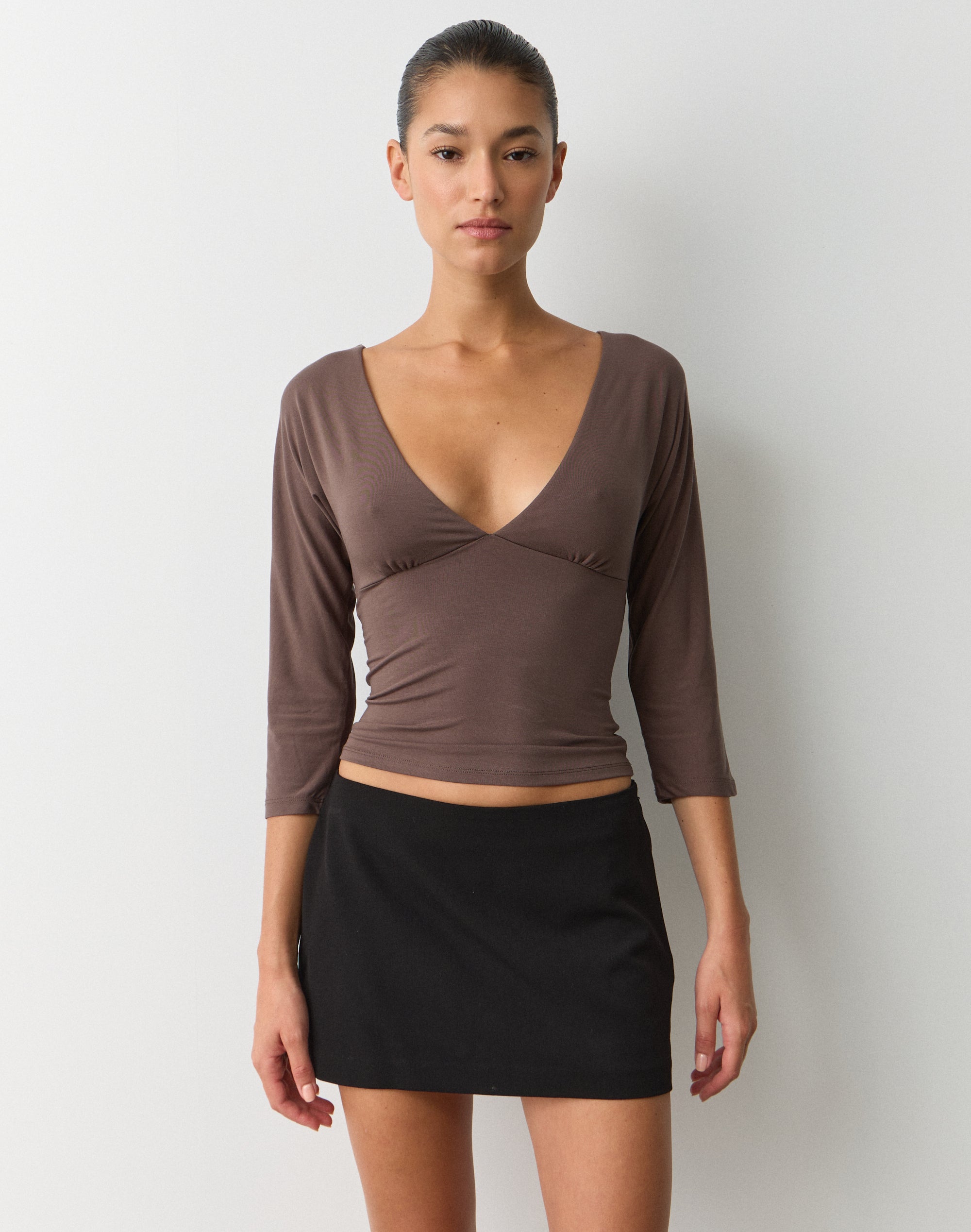 alice-v-neck-longsleeve-smokey