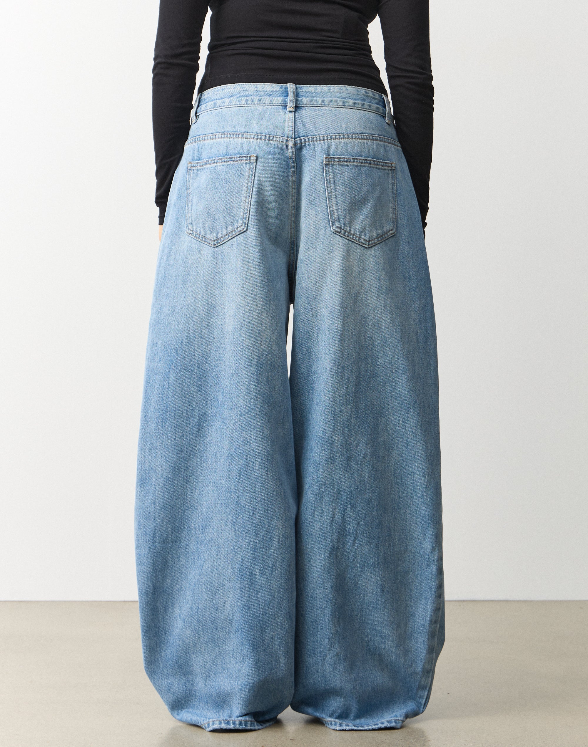 Low Rise Super Baggy Jean in Bentley Blue Wash | Glassons US