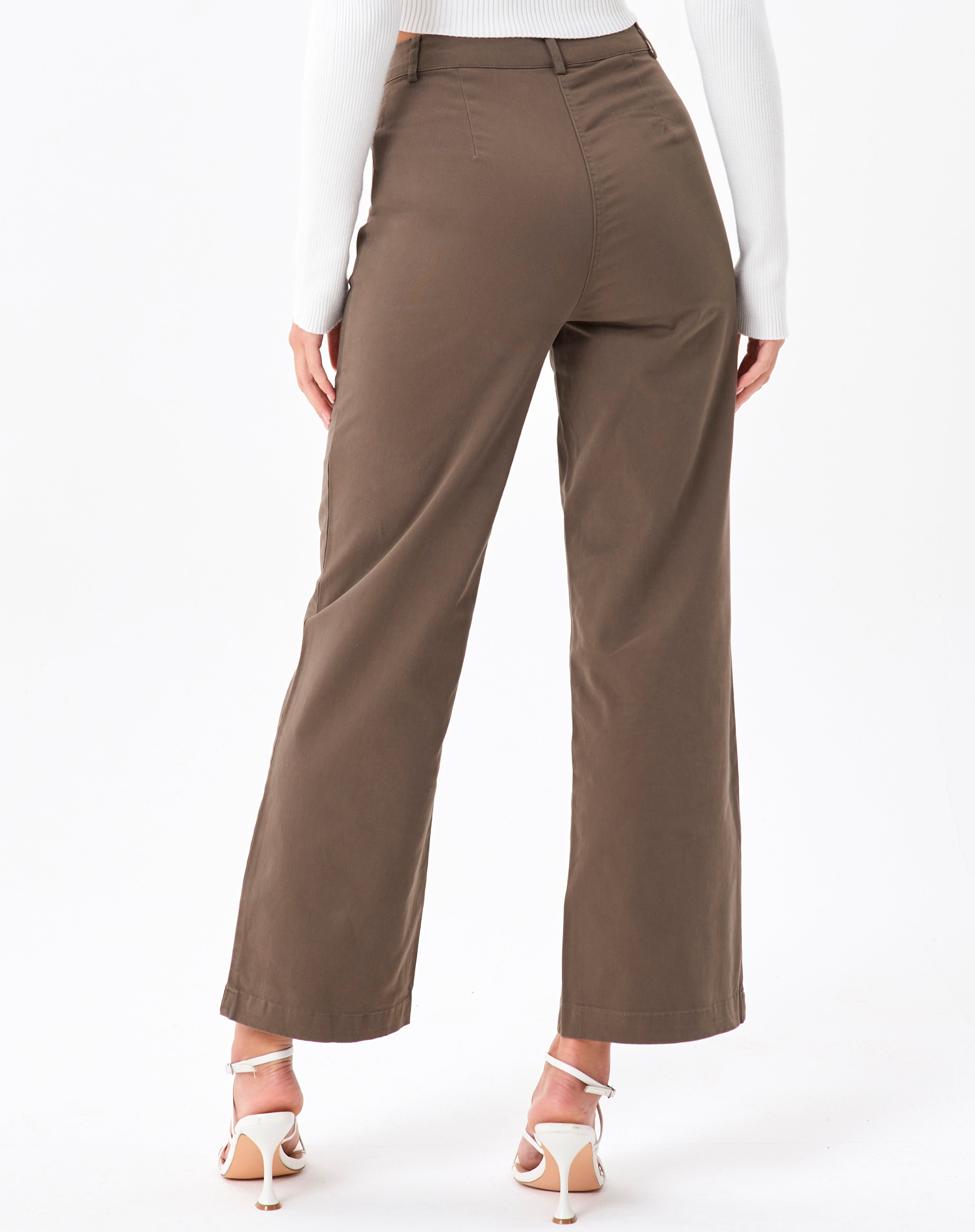 Straight Leg Pant in Brown | Glassons