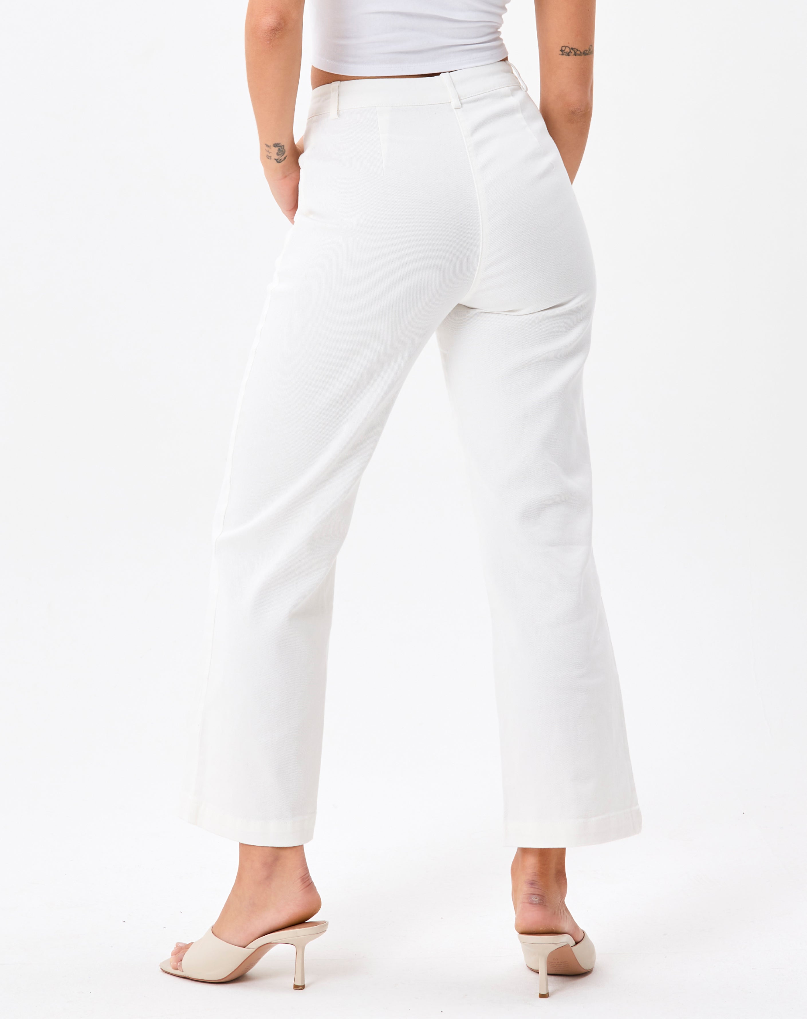 Straight Leg Pant in White | Glassons