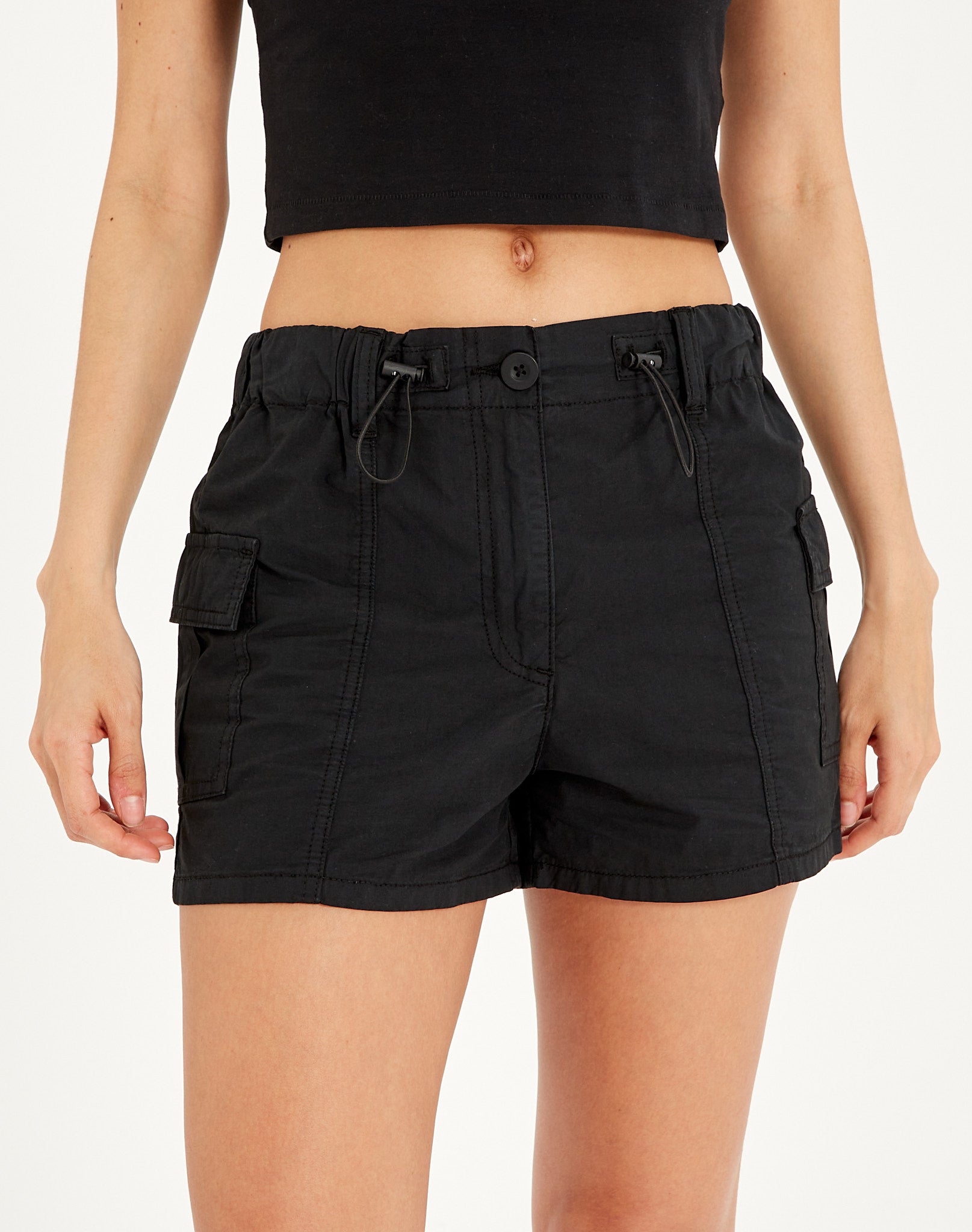 Rituel Donner des droits fusionner black cargo shorts biais Bénin