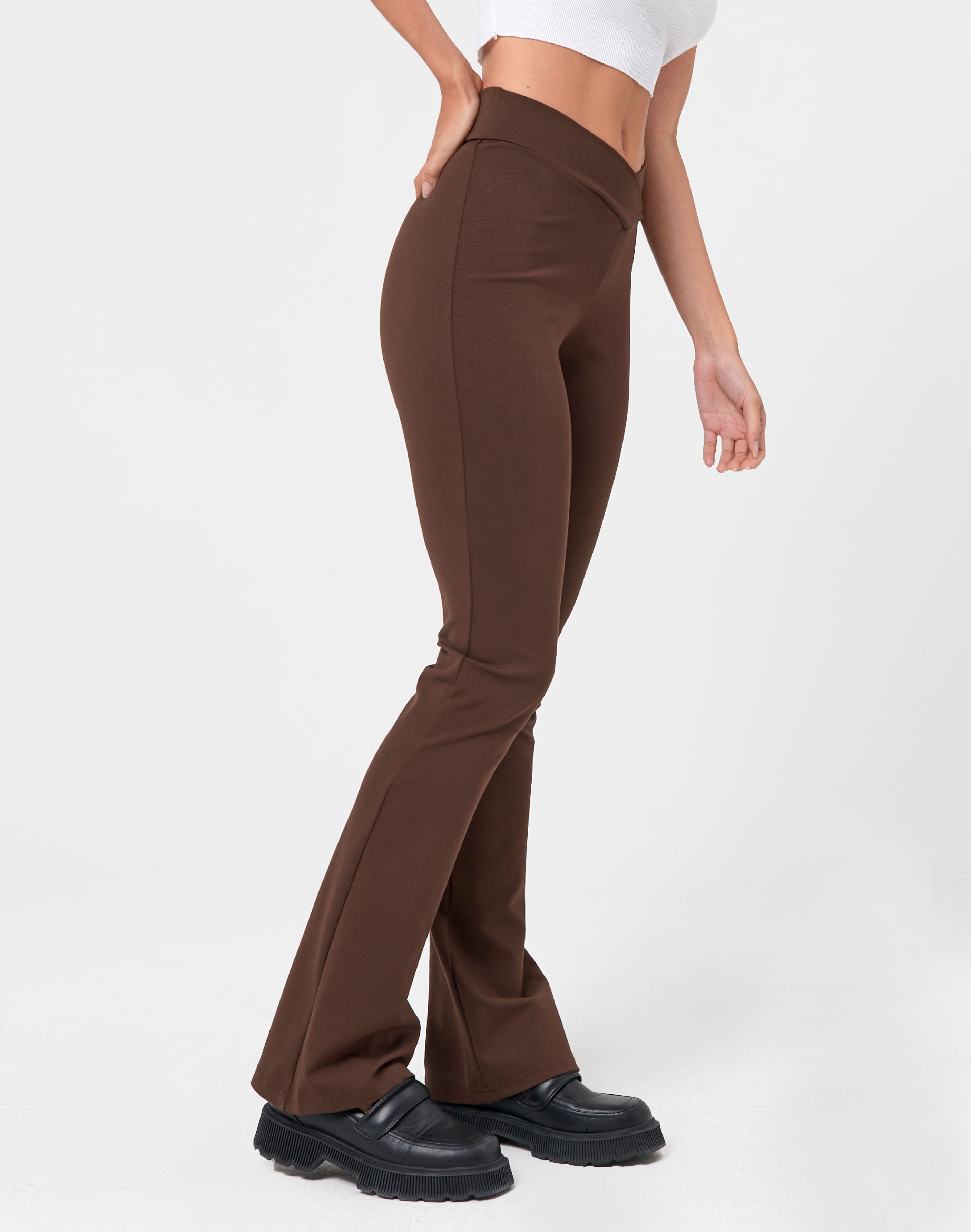 V Front Ponte Pant in Brown | Glassons