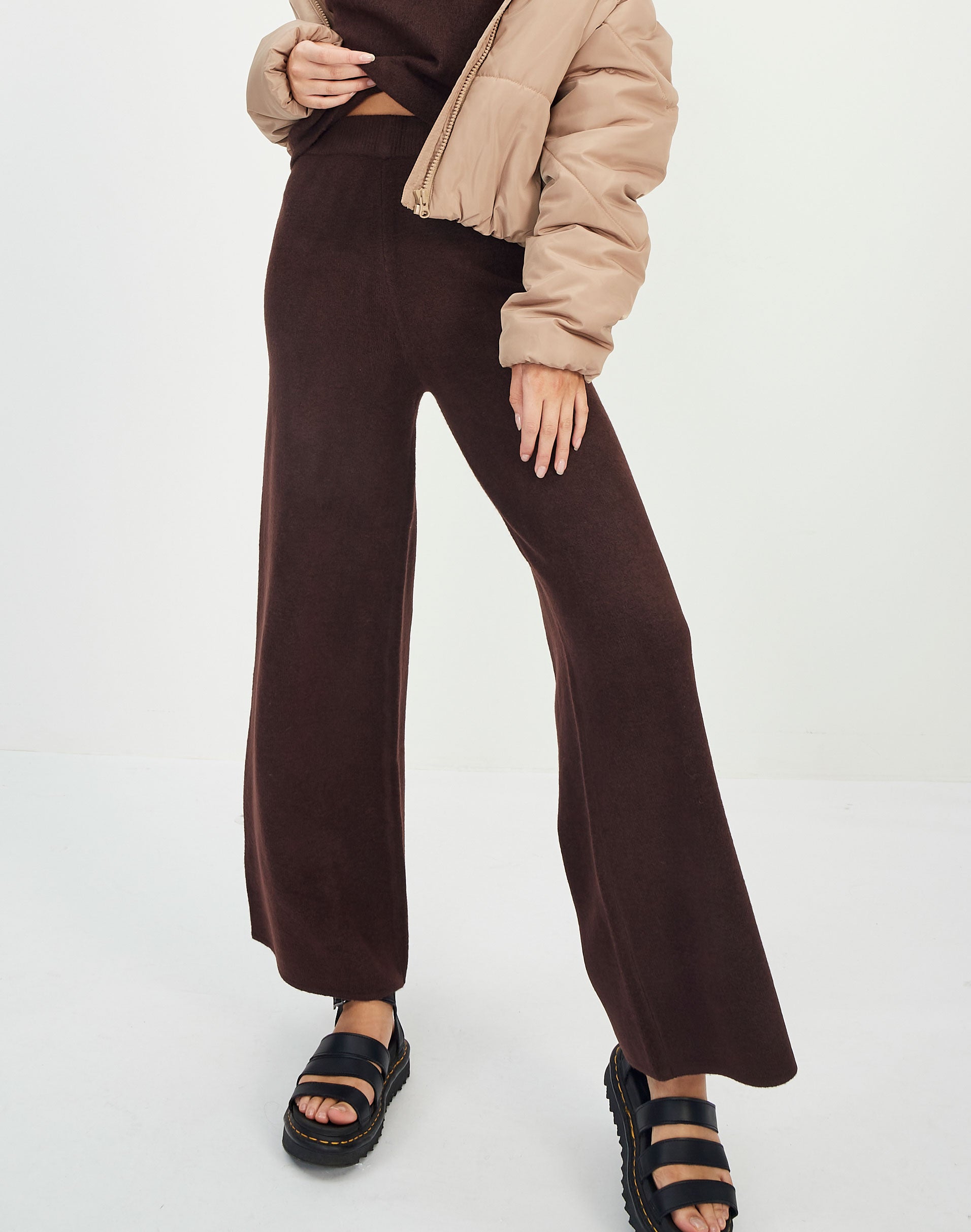 wide leg pull on pants