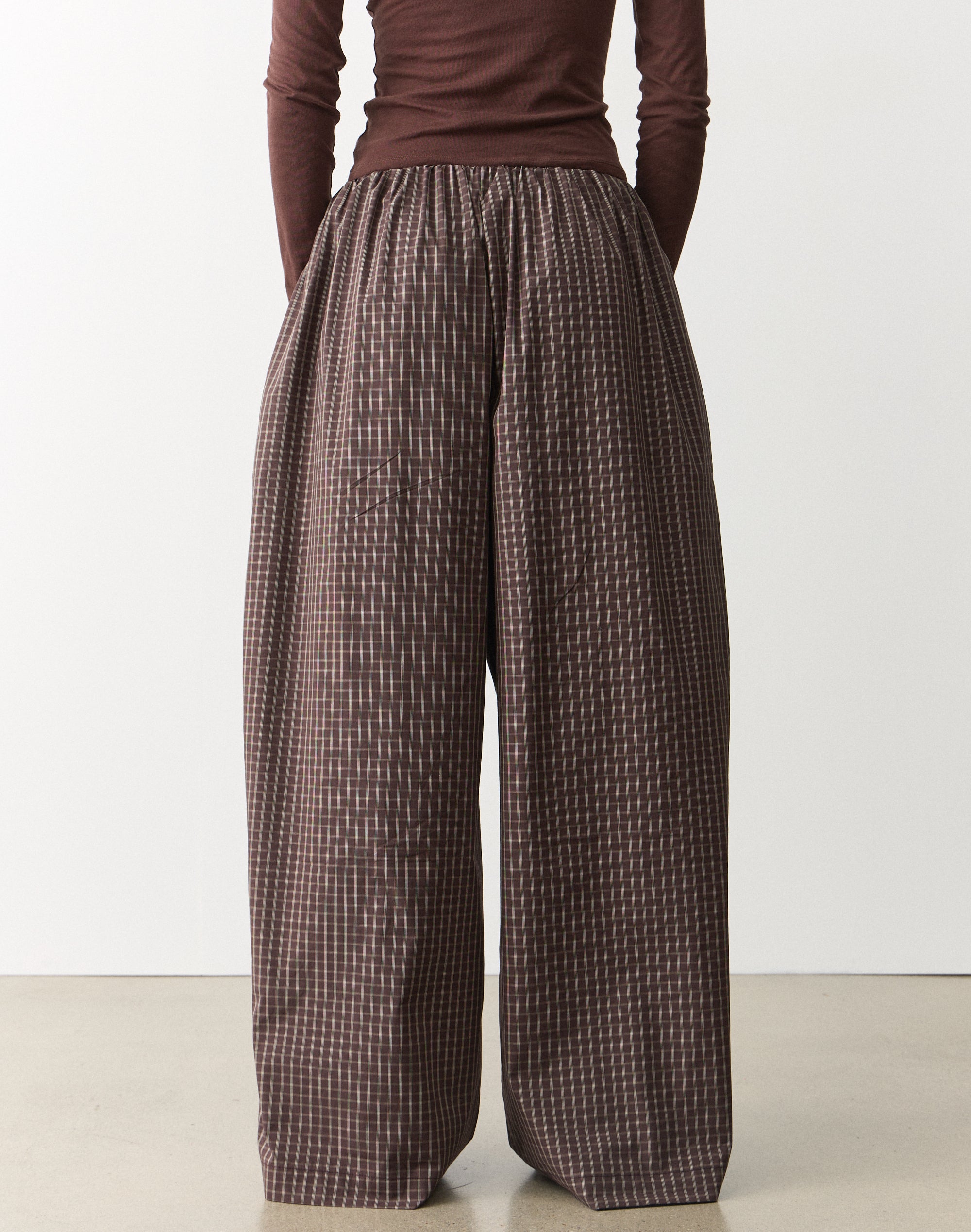 Low Rise Super Baggy Pant in Fudge X Utility Gimmie Check