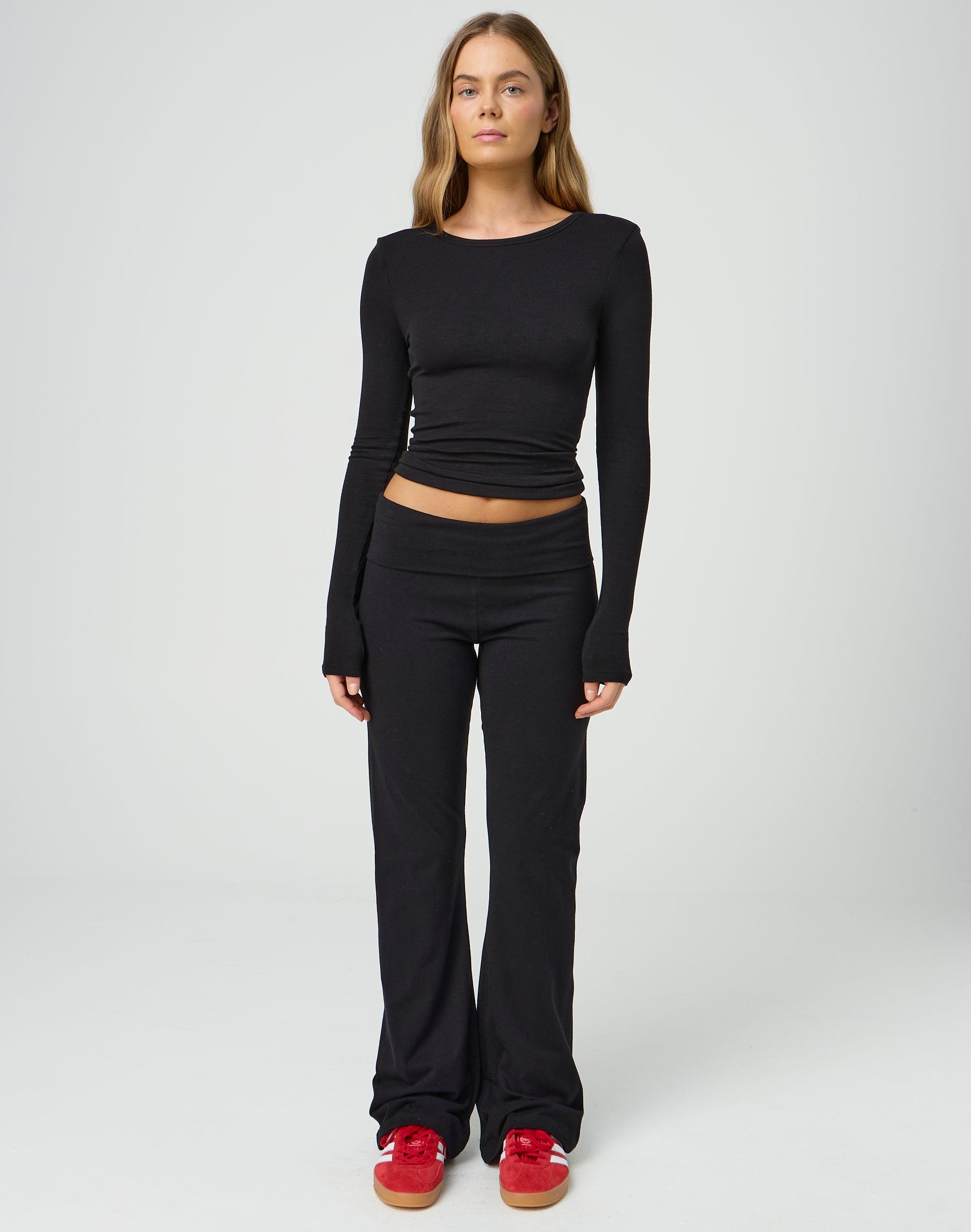 https://www.glassons.com/content/products/co-lilly-foldover-pant-black-front-pw145653cot.jpg