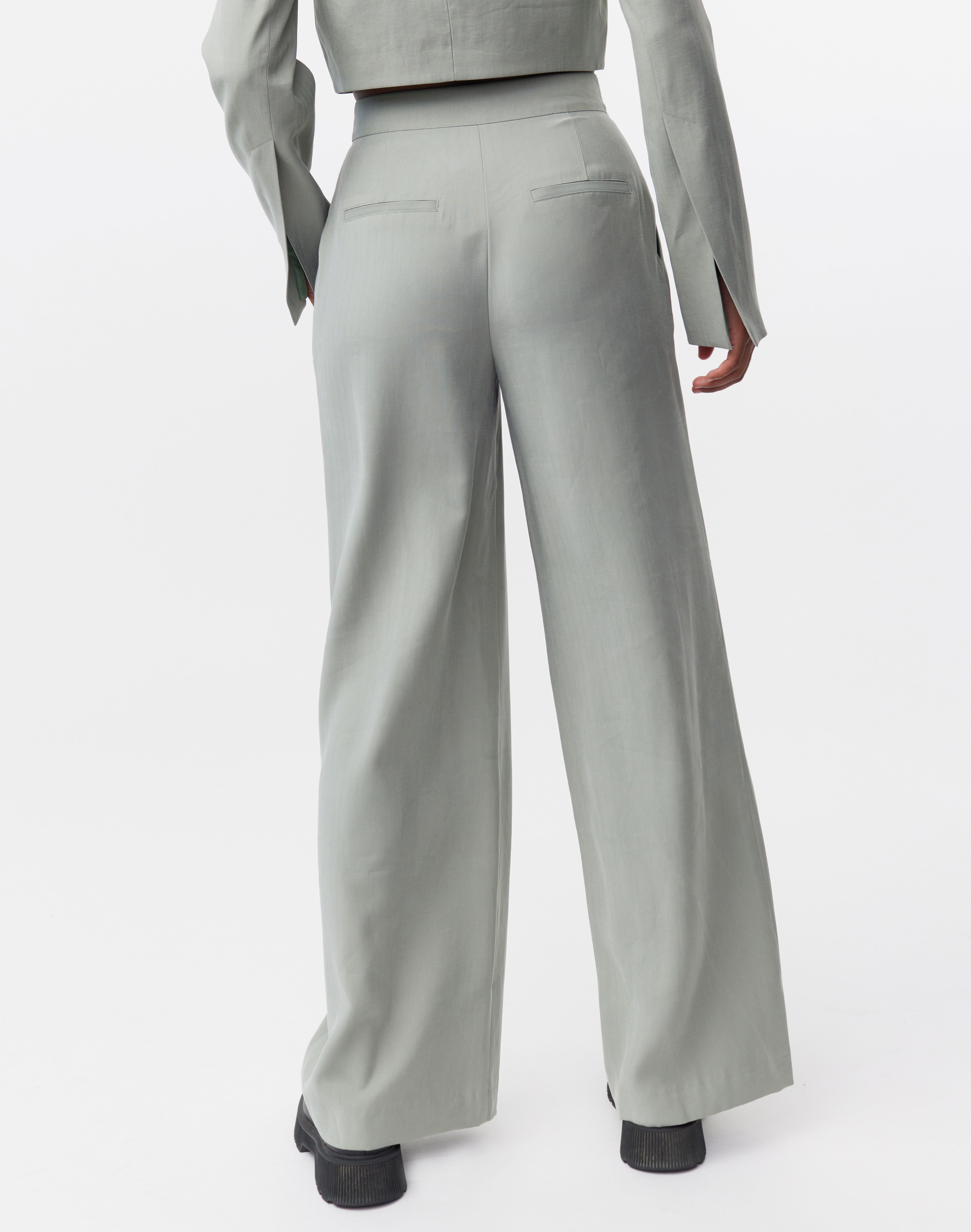Tailored Wide Leg Pant in Green | Glassons