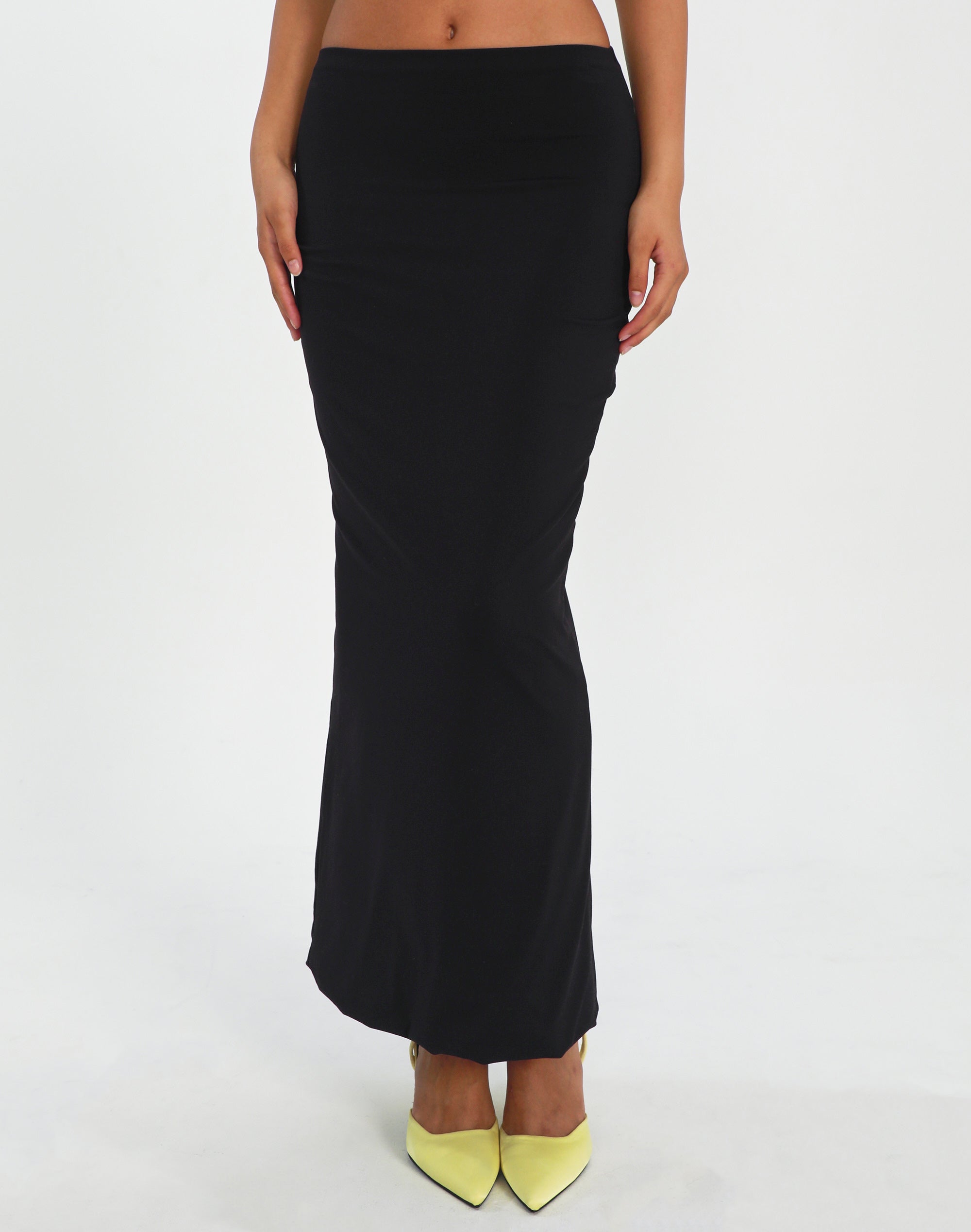 black maxi skirt
