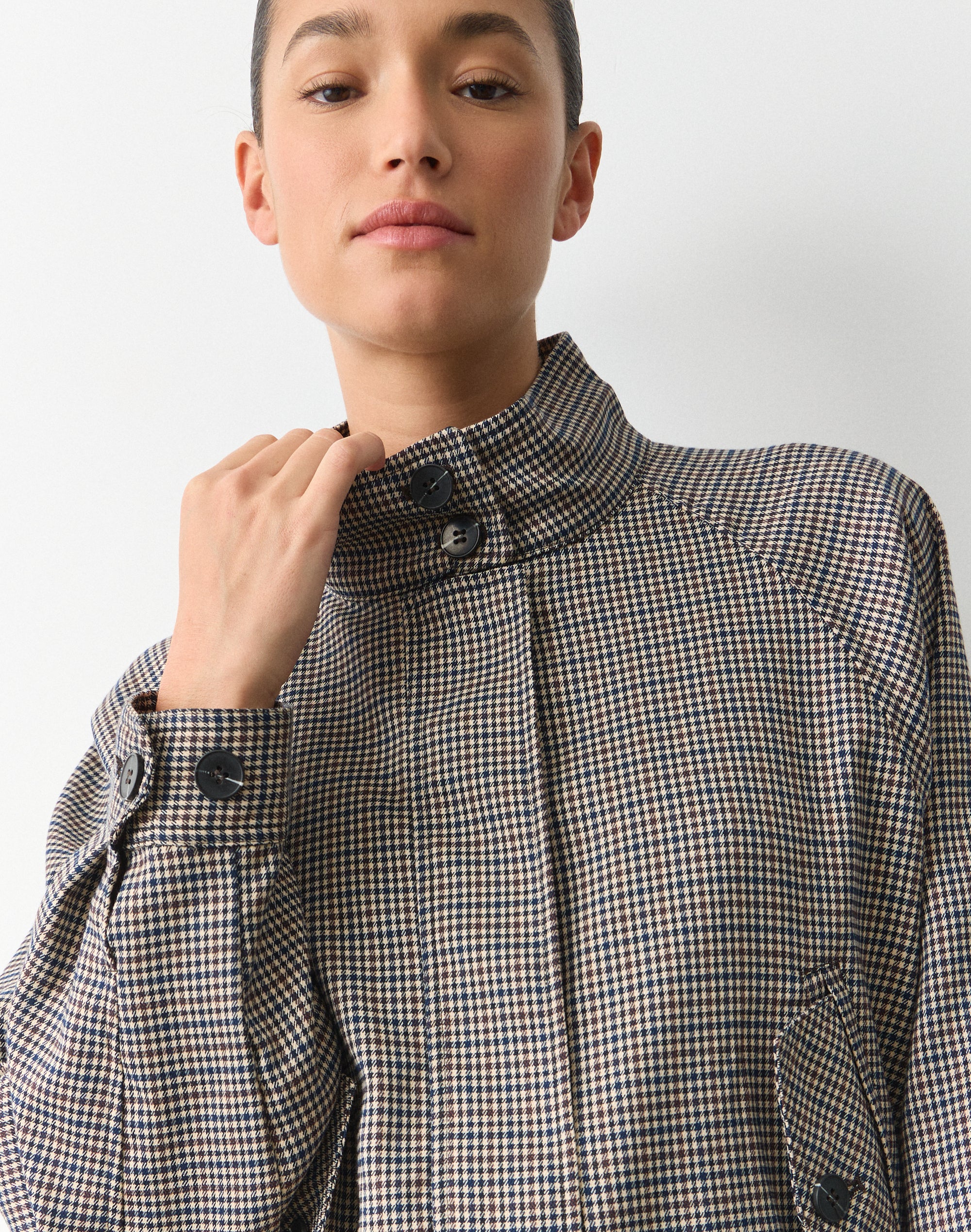 Gingham Zip Up Windbreaker Jacket in Saddle Houndstooth | Glassons US