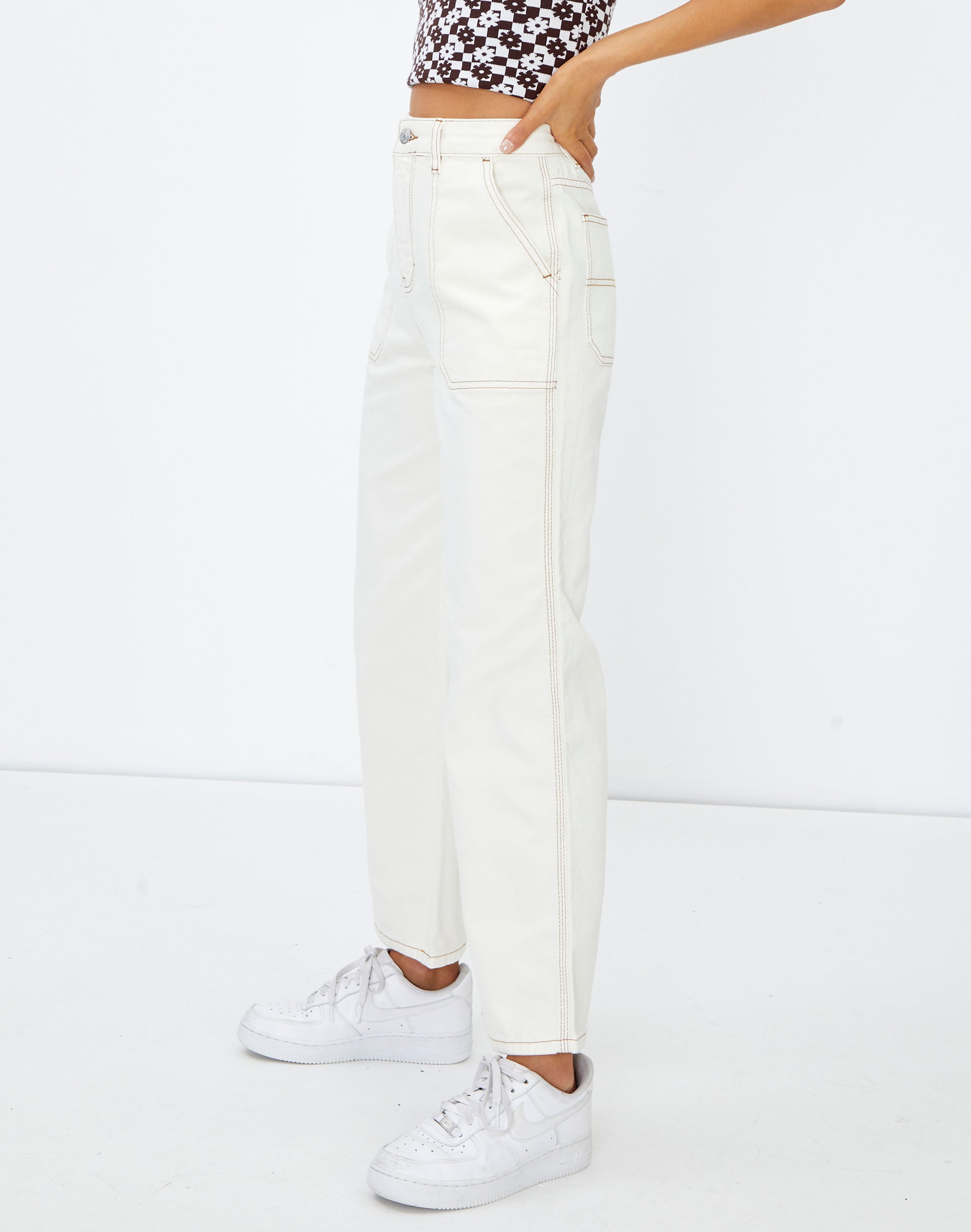 Contrast Stitch Wide Leg Cargo Jean in 
