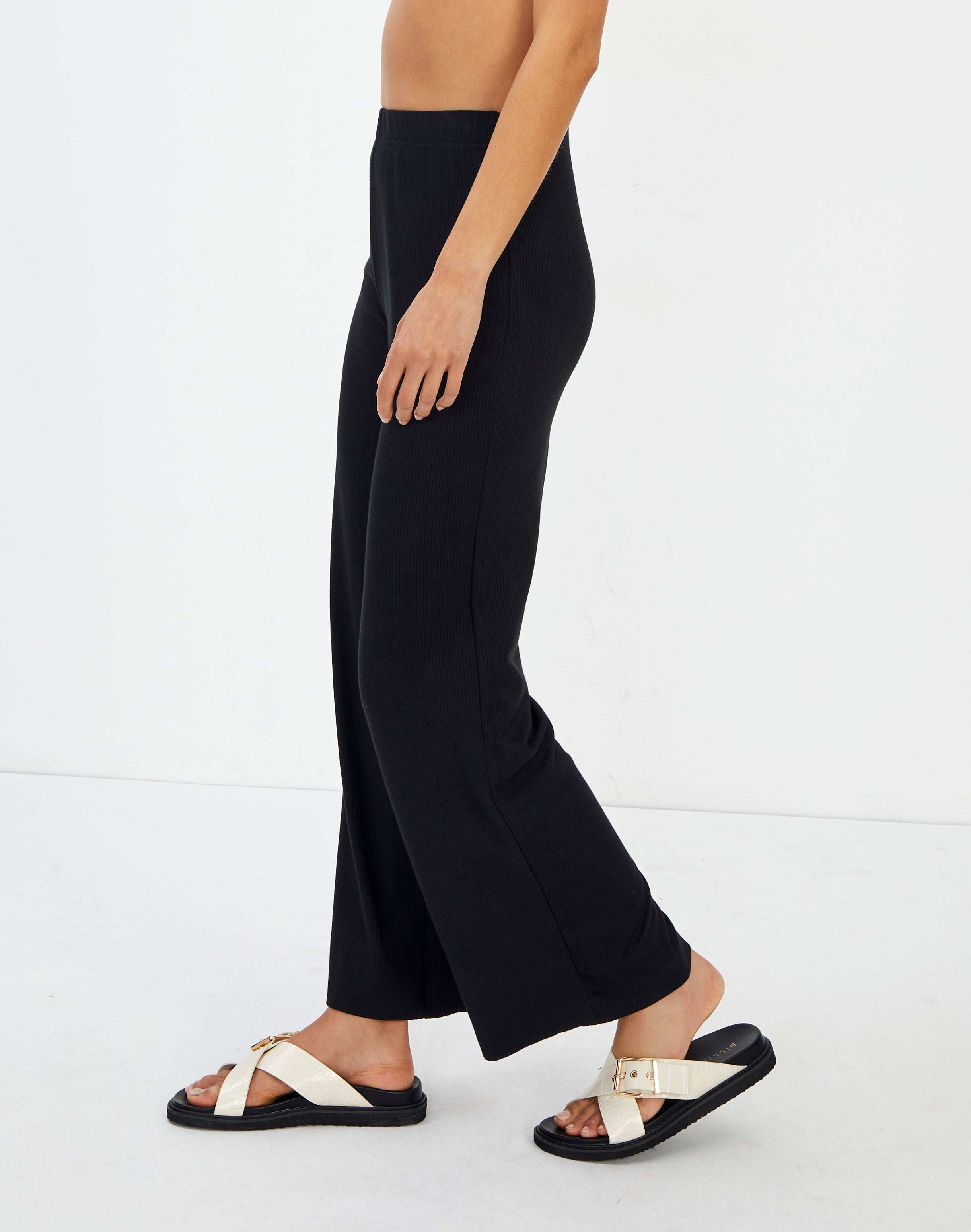 Ribbed Wide Leg Pant in Black | Glassons