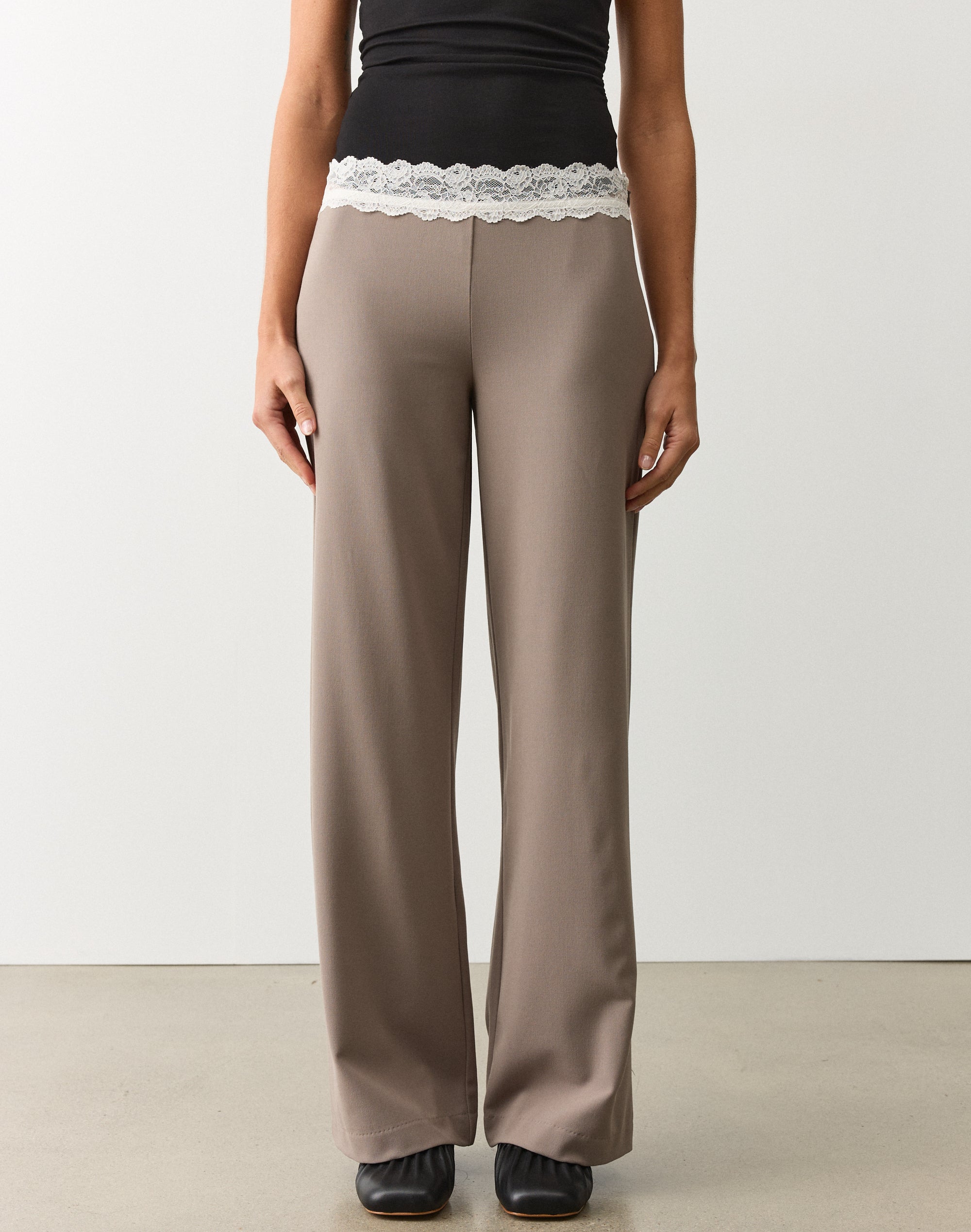 Lace Trim Tailored Pant in Rocky X Milk | Glassons US