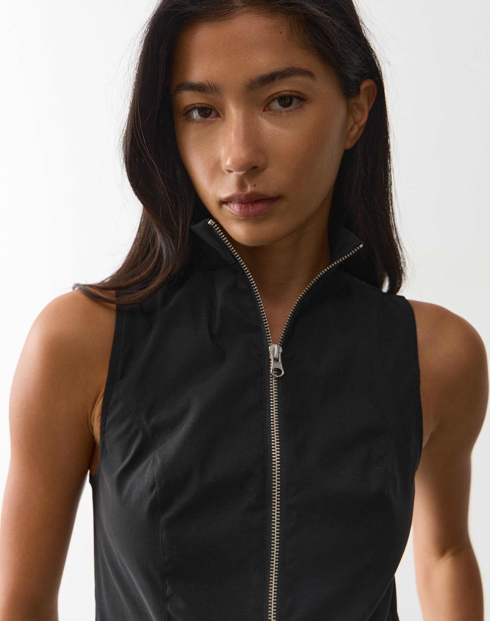 Pocket Detail Zip Up Vest in Black | Glassons US