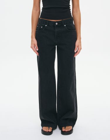 Low Rise Wide Leg Jean