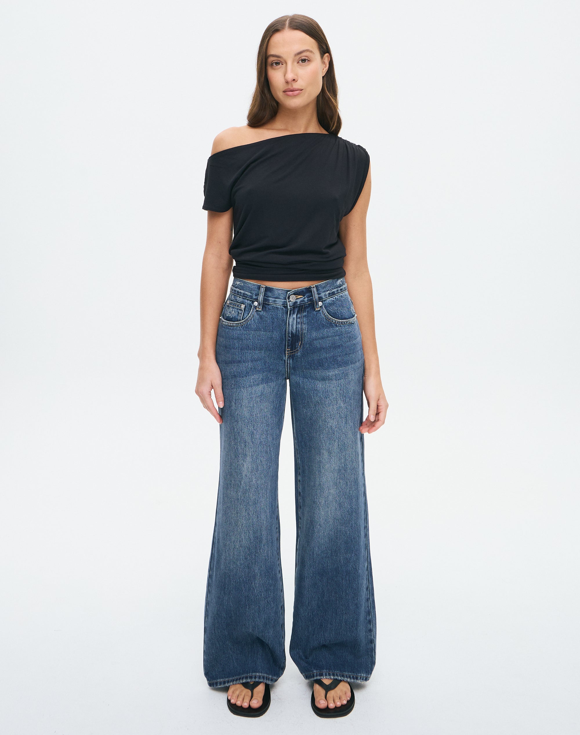 Low Rise Wide Leg Jean
