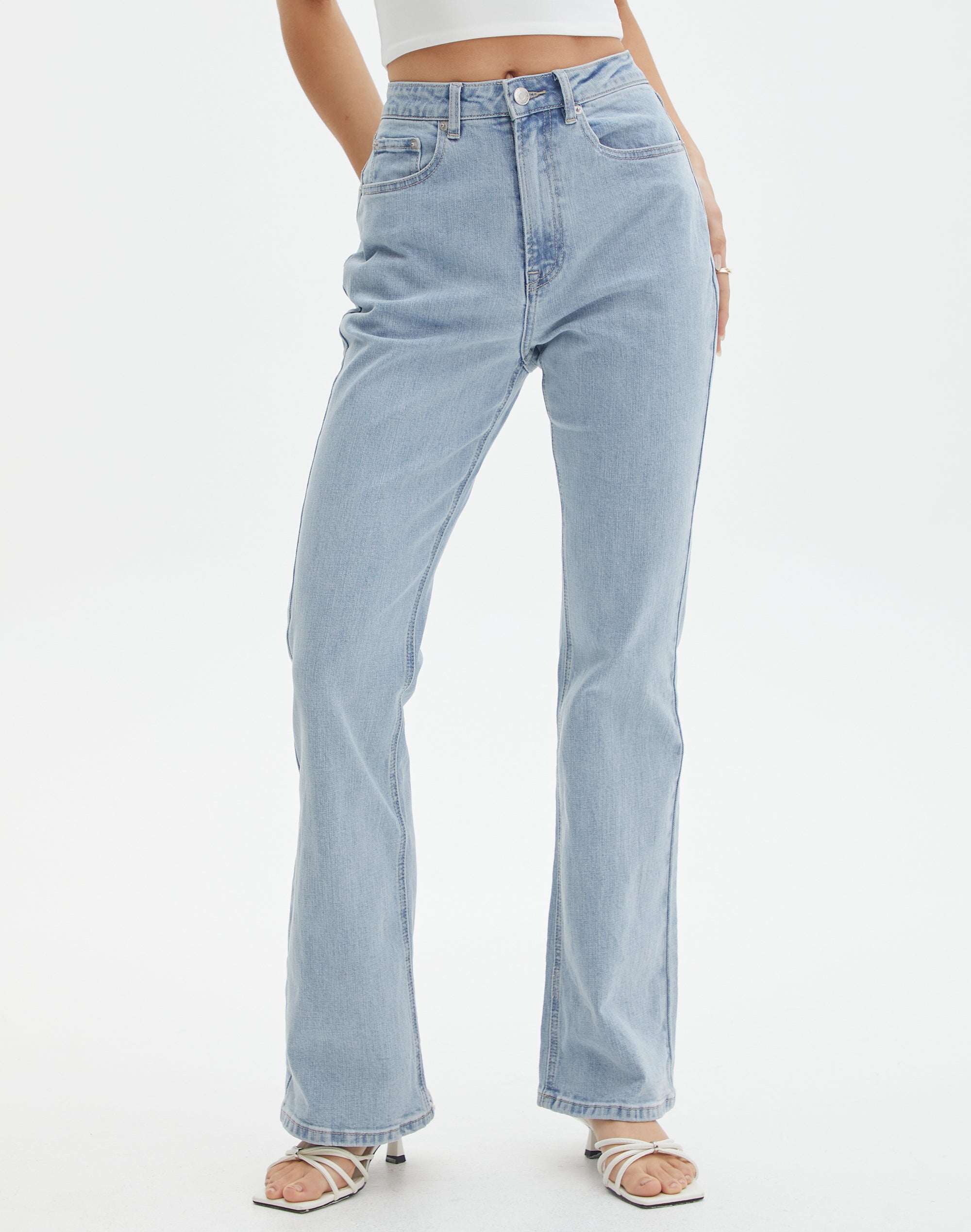 High Rise Boot Cut Jean in Justin Ice Wash