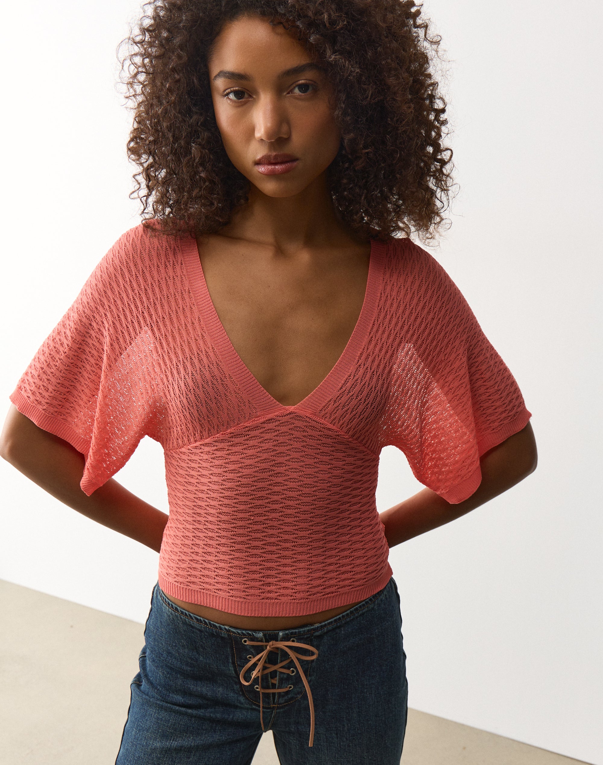 V Neck Tie Knit Top in Cute Coral | Glassons US