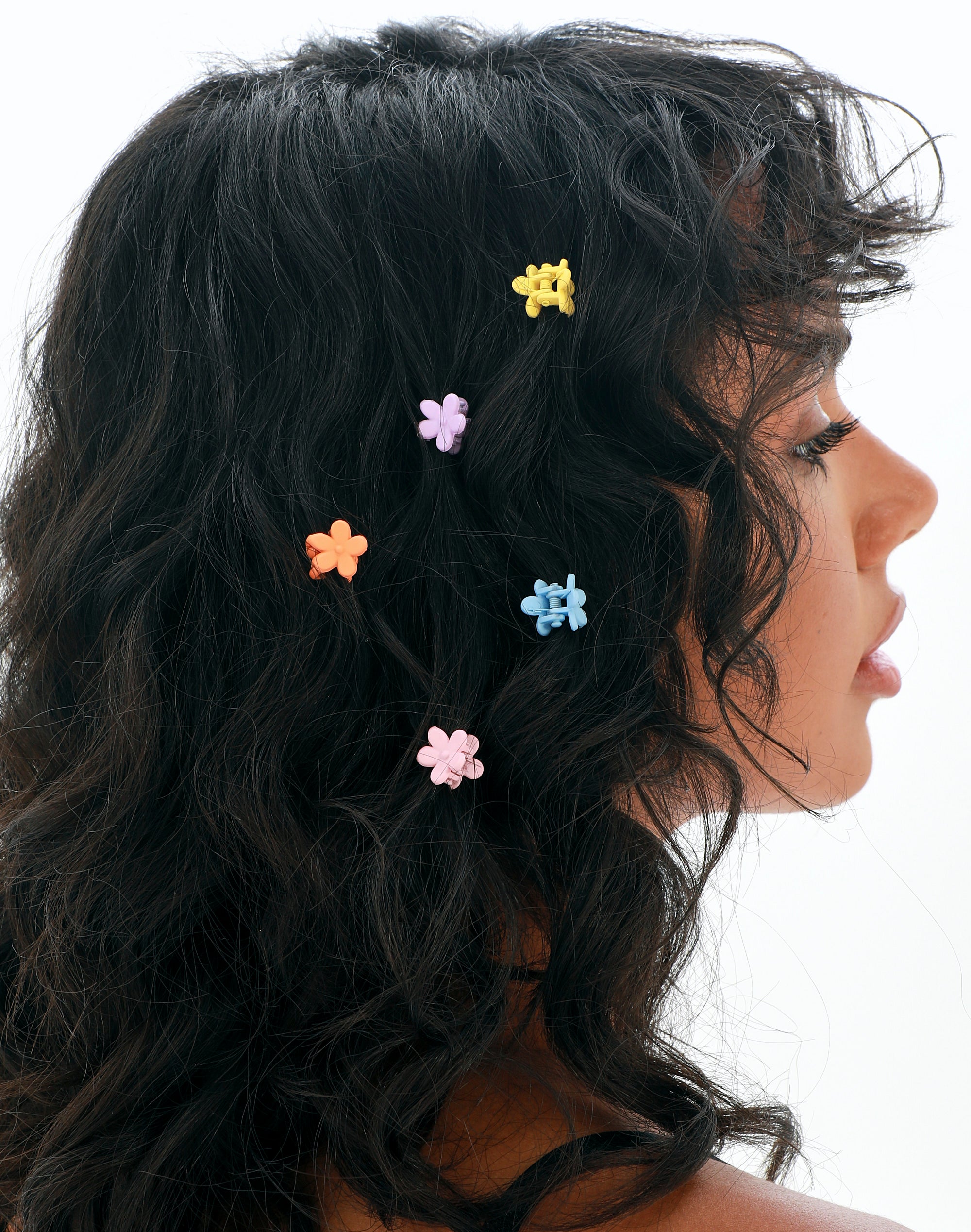 Wedding Hair with Flowers: 18 Floral Wedding Hairstyles and Accessories -  hitched.co.uk - hitched.co.uk