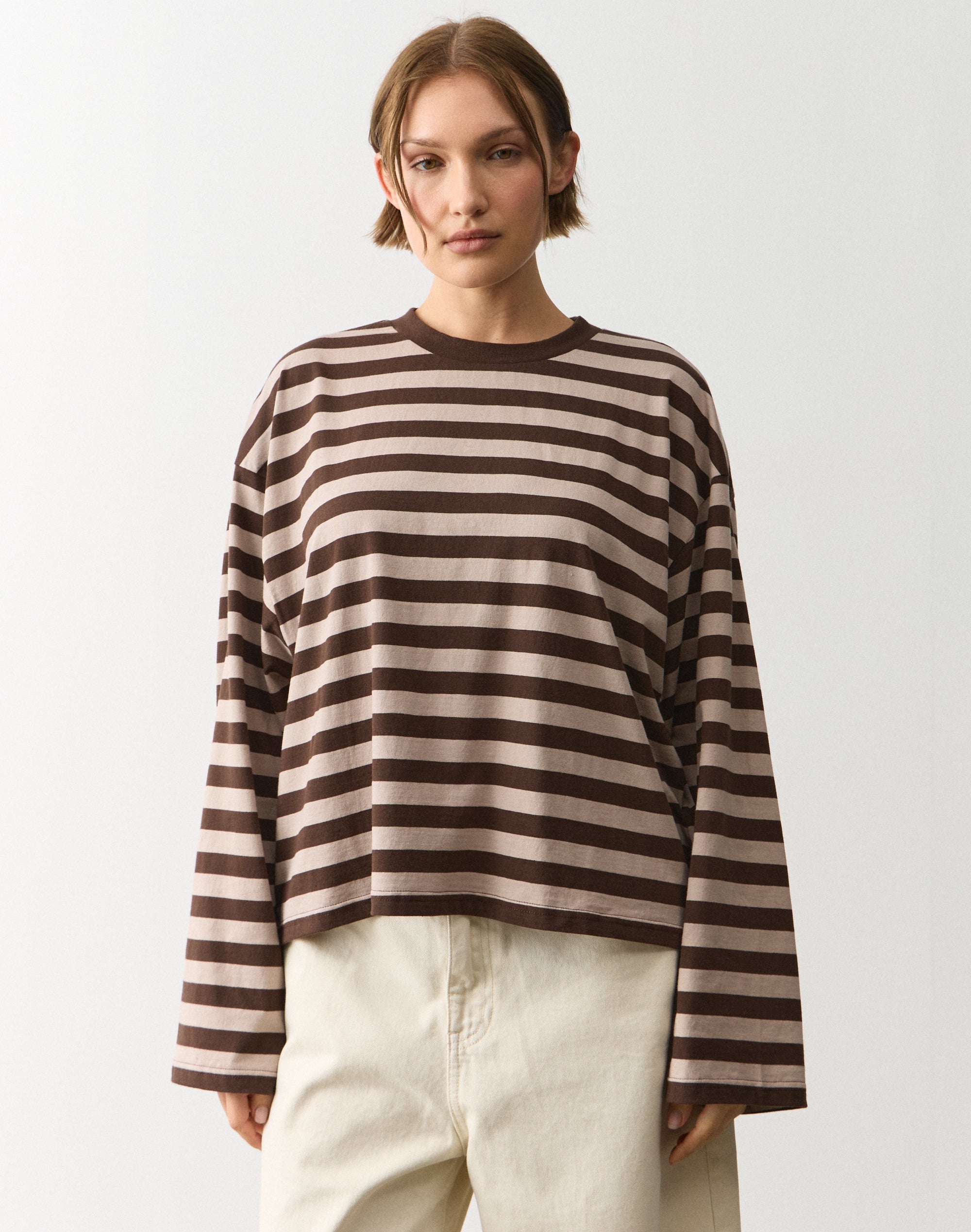 fritty-crop-long-sleeve-sand-
