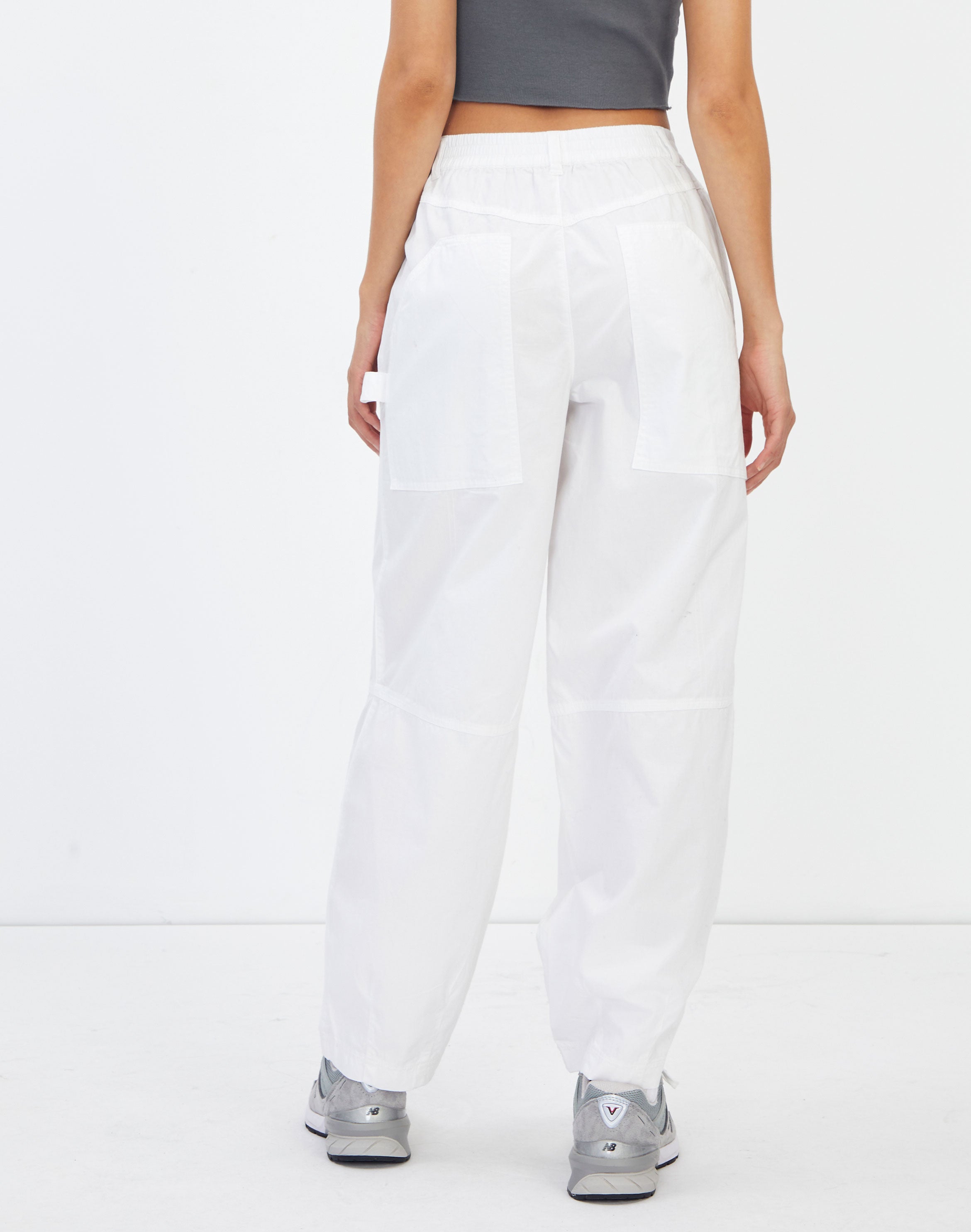 Wide Leg Cargo Pant in White | Glassons