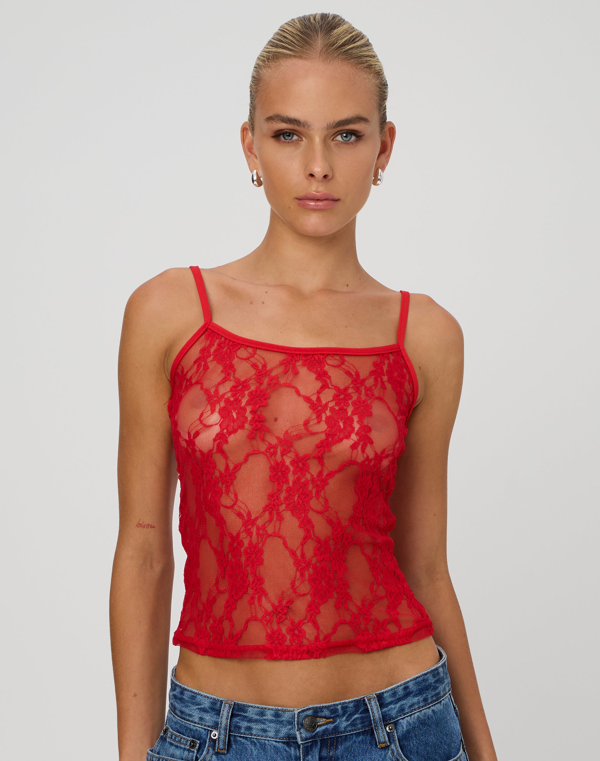 https://www.glassons.com/content/products/juliet-tank-top-mulan-red-front-tv124298lac.jpg