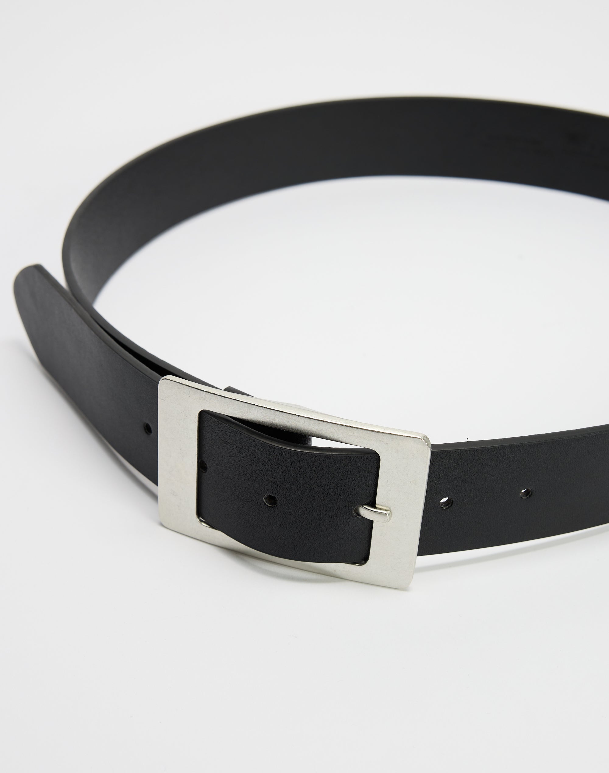 Statement Buckle Faux Leather Belt in Black X Brushed Silver  display picture 2