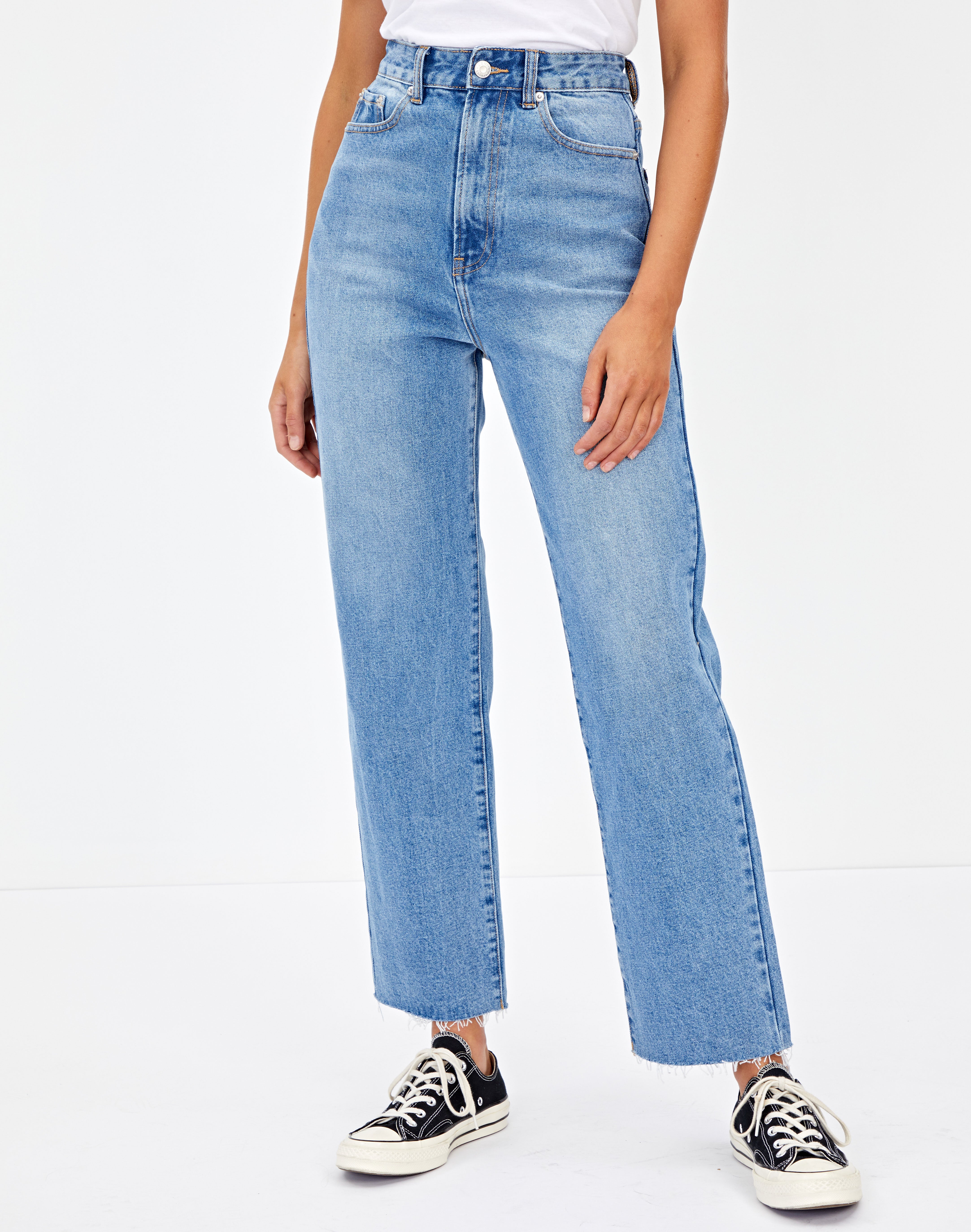Super High Rise Straight Jean in Wash 