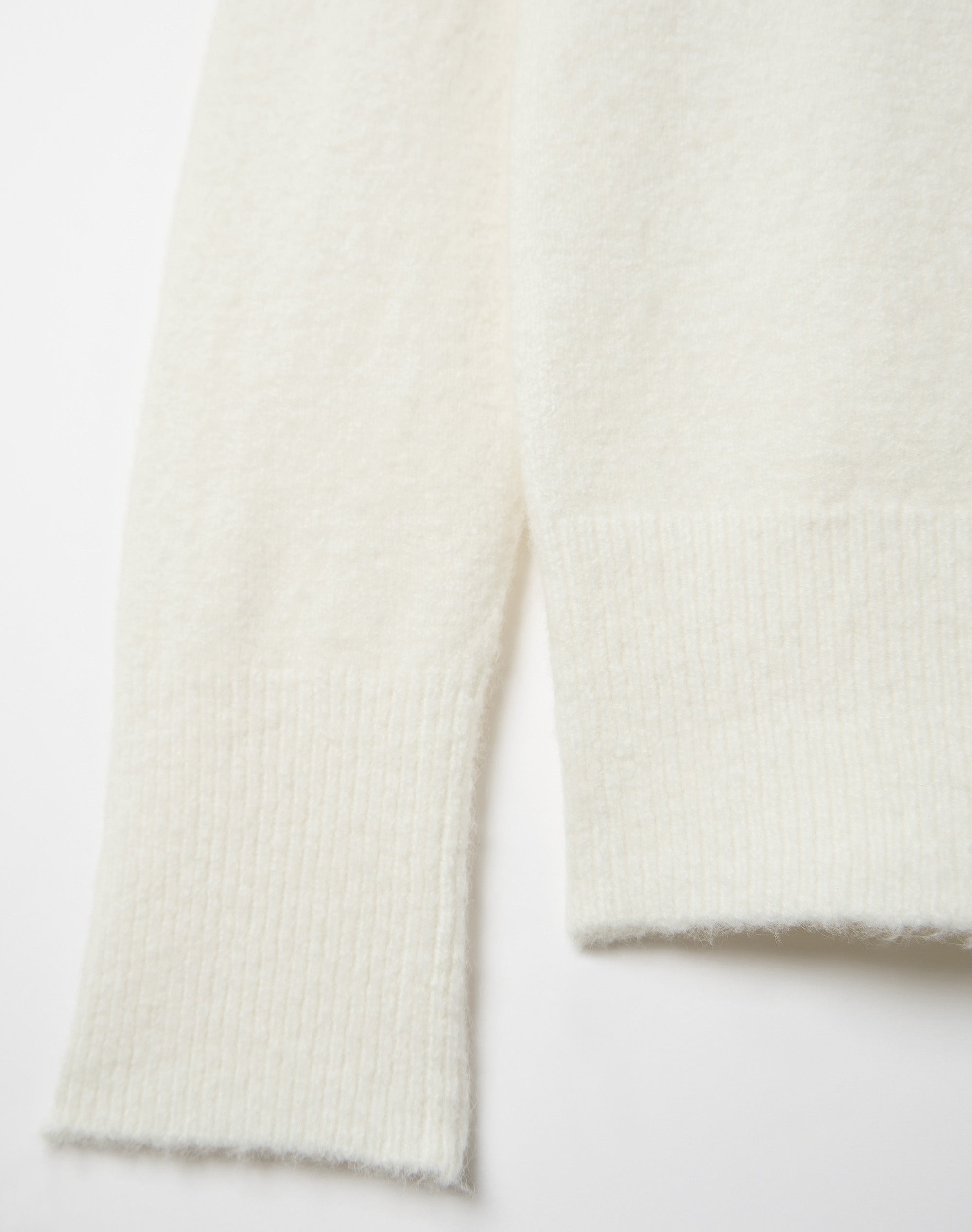 【OFF-WHITE】KNITWEAR S Oversized Off Shoulder Knit Jumper in Milk | Glassons US