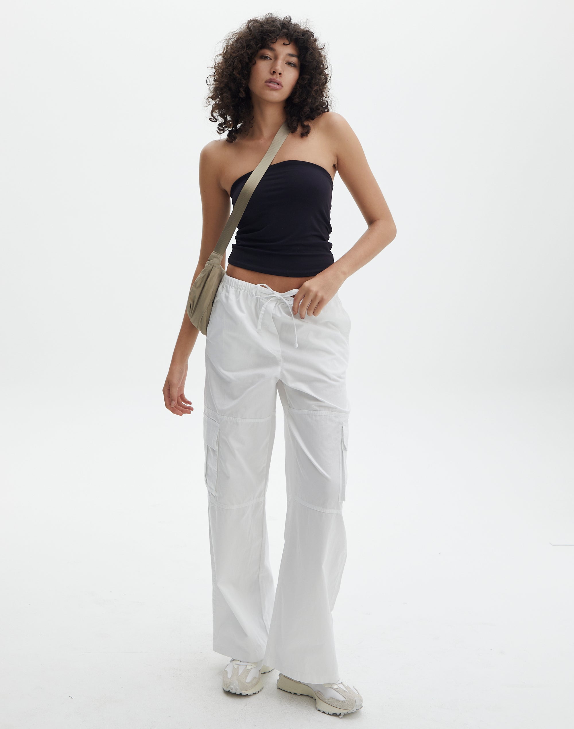 Wide Leg Cargo Pant in White | Glassons