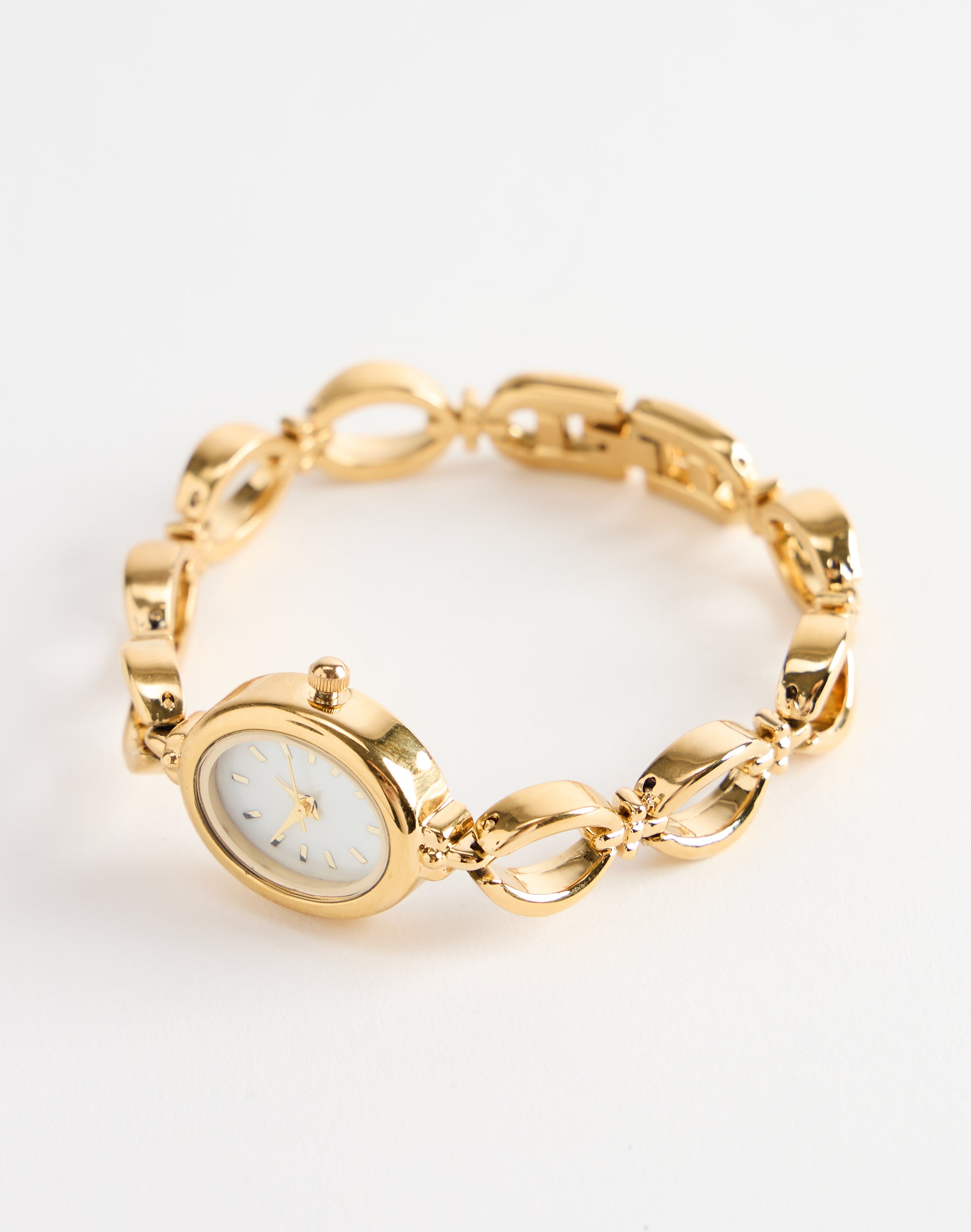 Classic Link Chain Watch in Gold | Glassons US display picture 1