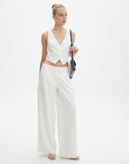 Mid Rise Wide Leg Pant in White | Glassons