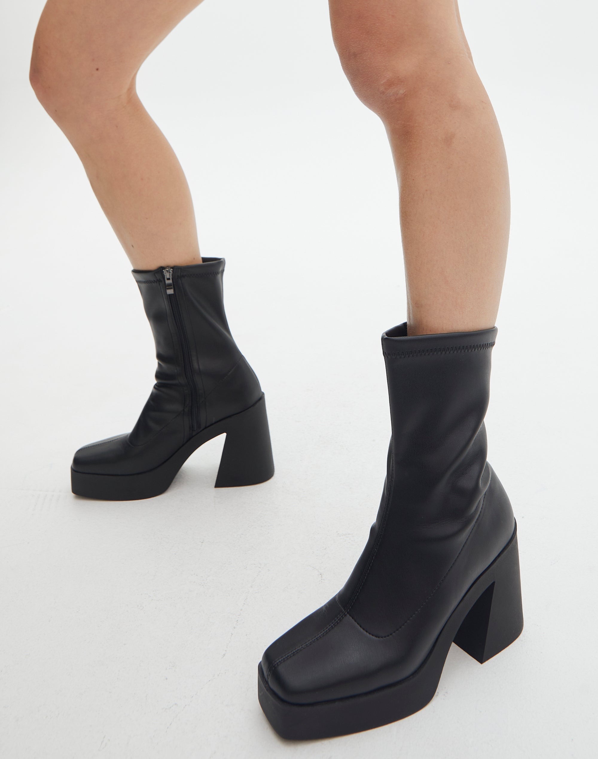 Boot buộc dây - Màu đen - Ladies | H&M VN