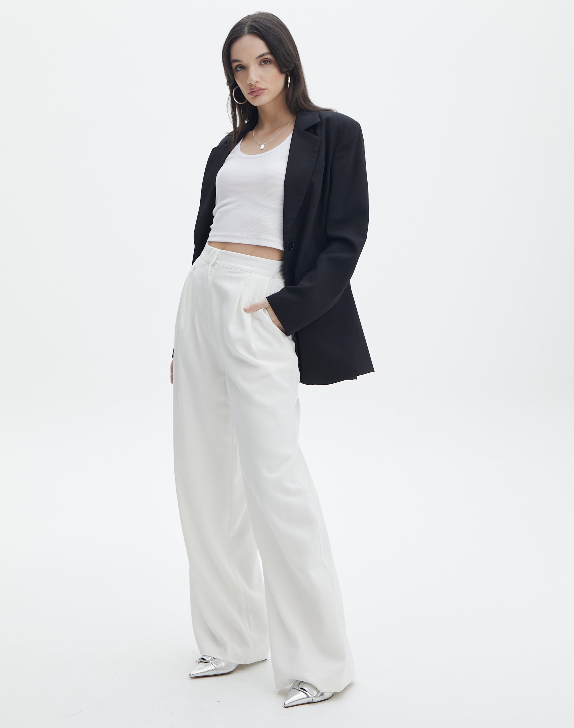 Tailored Wide Leg Slouchy Trousers  boohoo