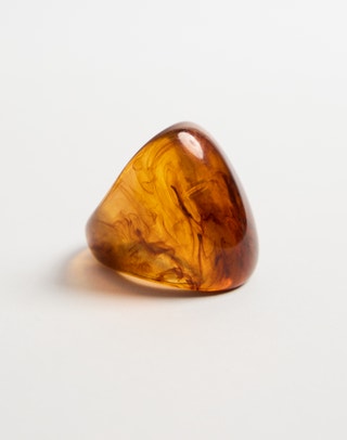 Statement Resin Ring in Tort