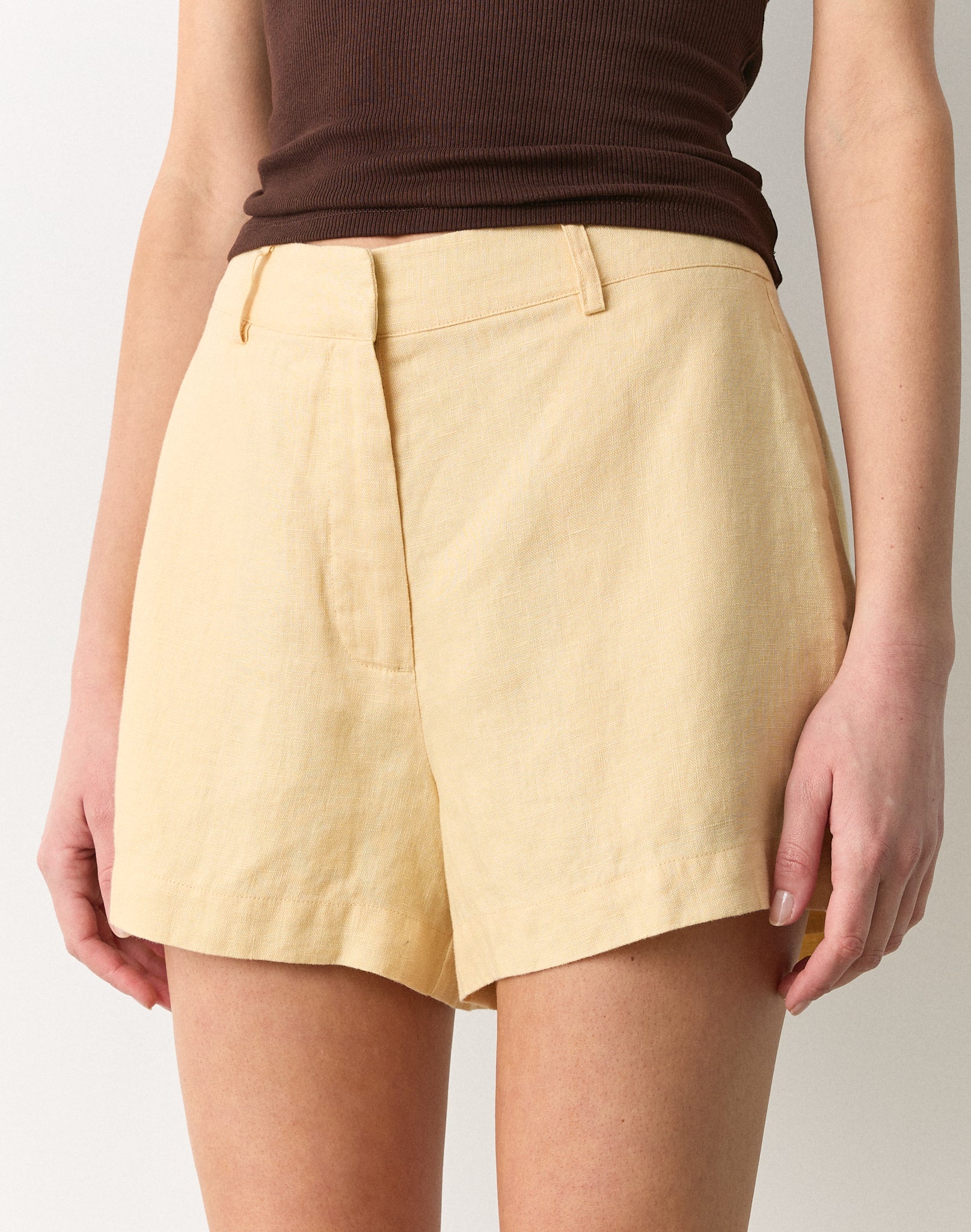 High Rise Pleated 100% Linen Short in Marigolden Glassons US
