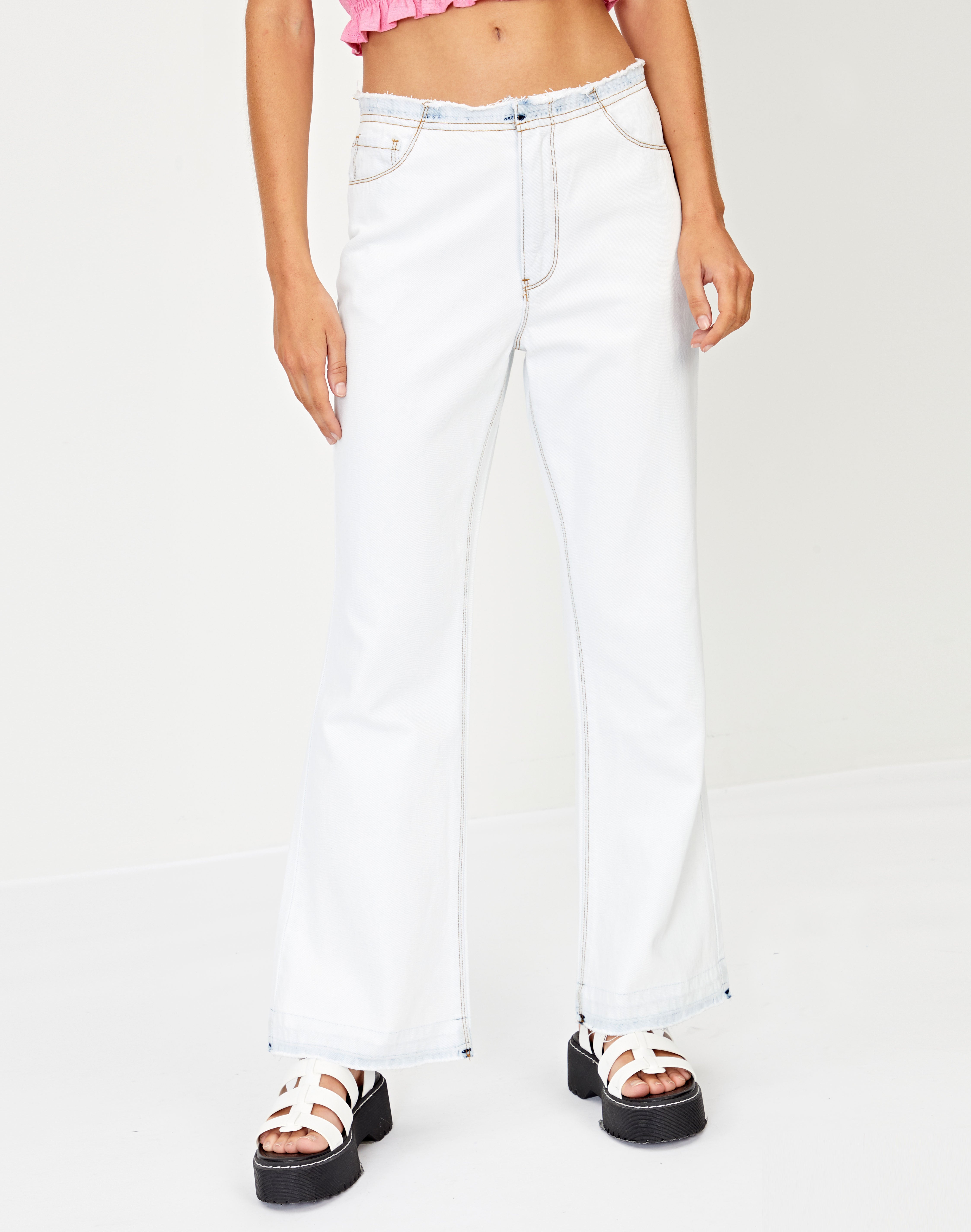 Recycled Low Rise Boot Cut Jean in Wash 