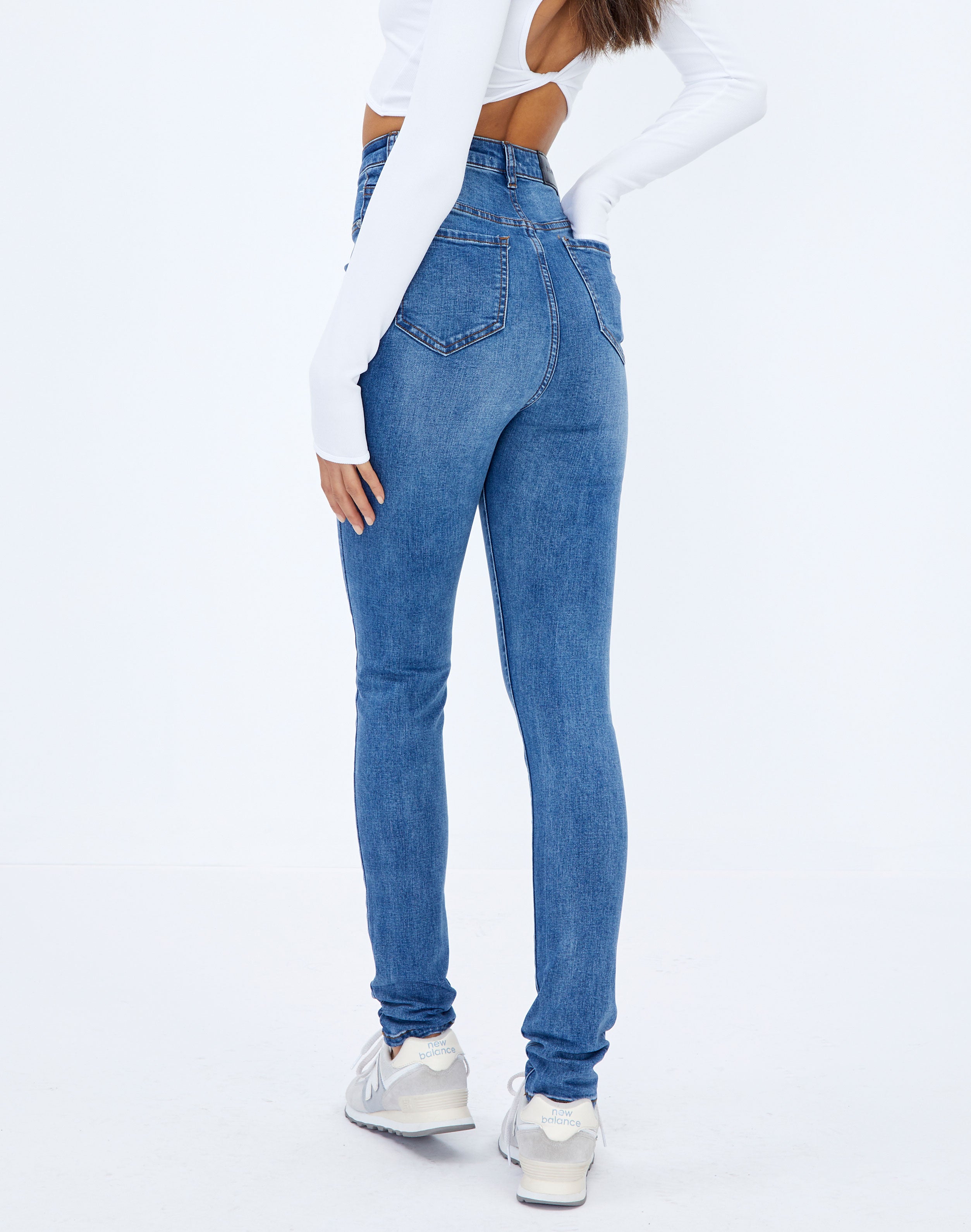 Super High Stretch Skinny Jean in Wash 