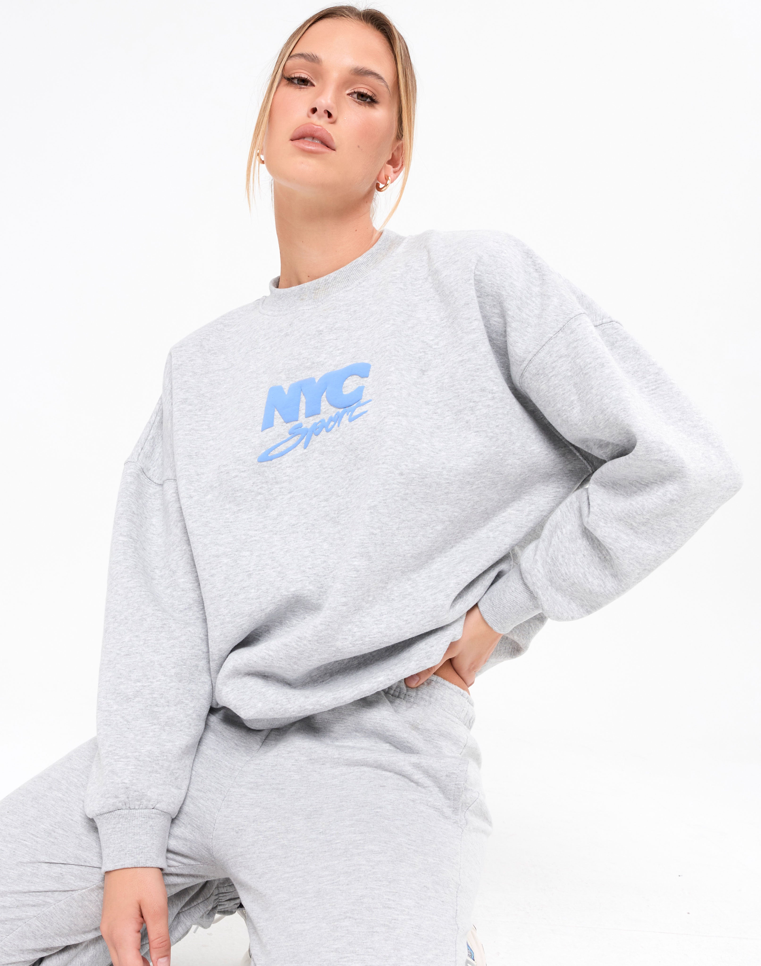 oversize grey jumper