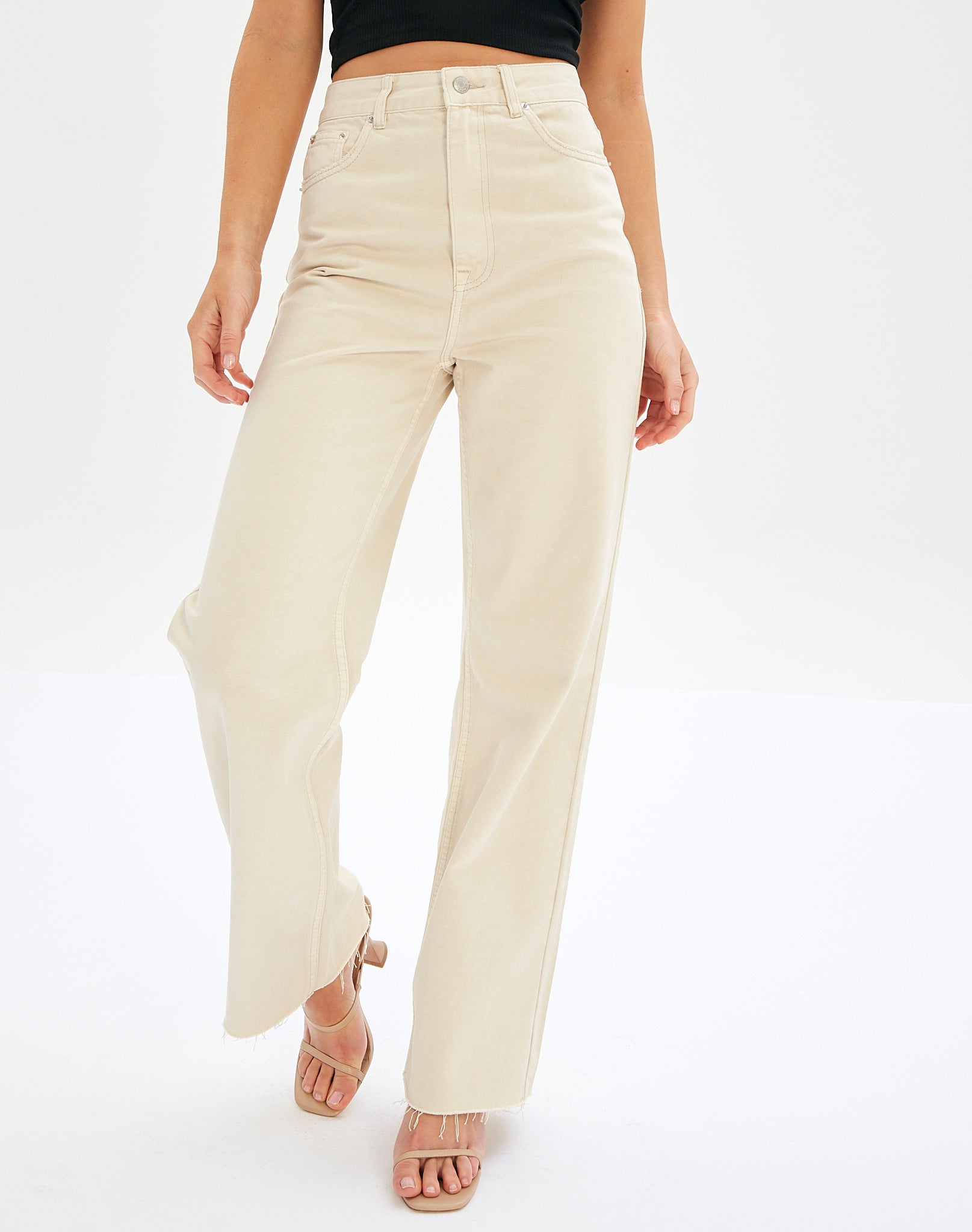 Recycled Relaxed Straight Leg Jean in Beige | Glassons