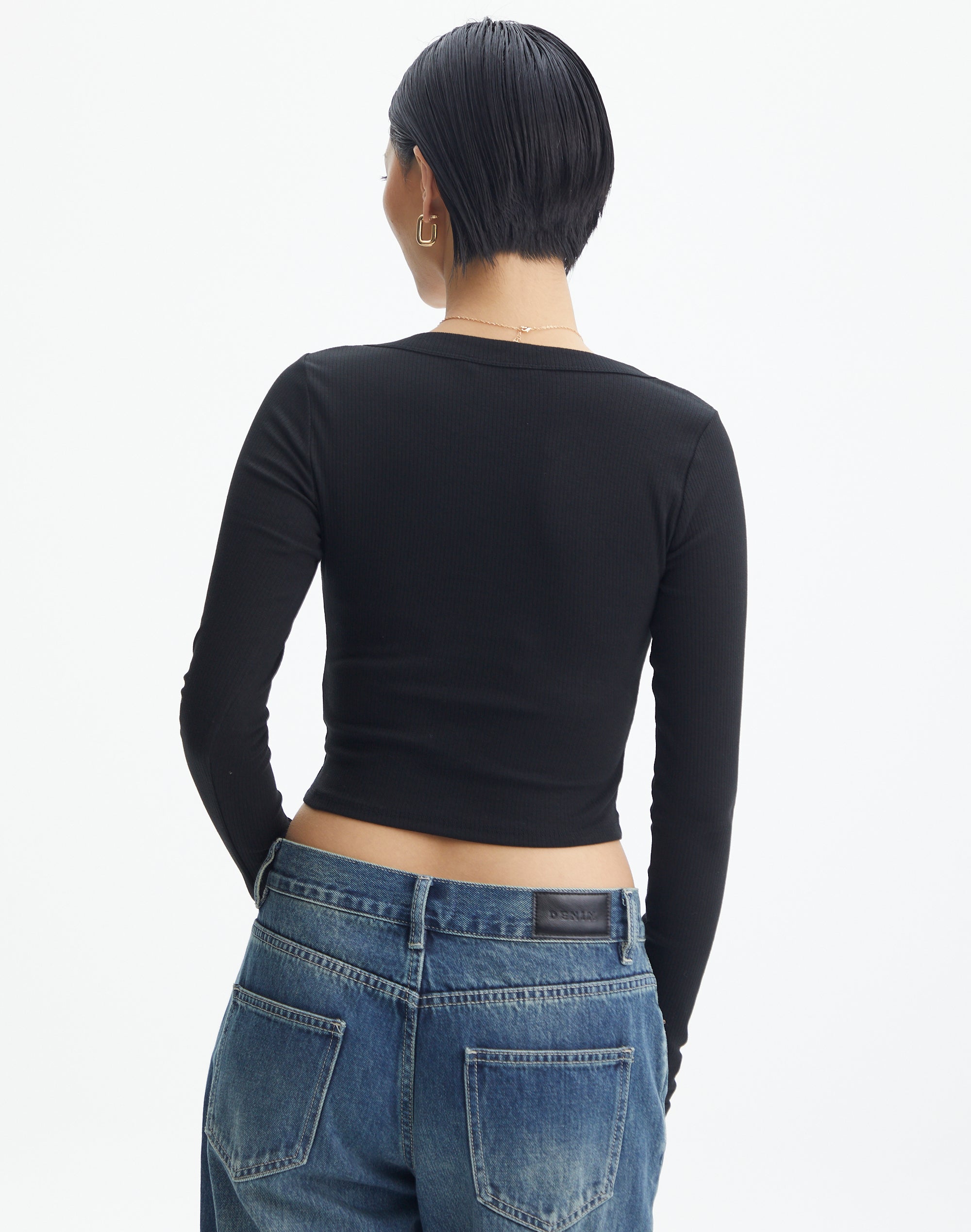 Organic Scoop Neck Long Sleeve Crop Top in Black | Glassons