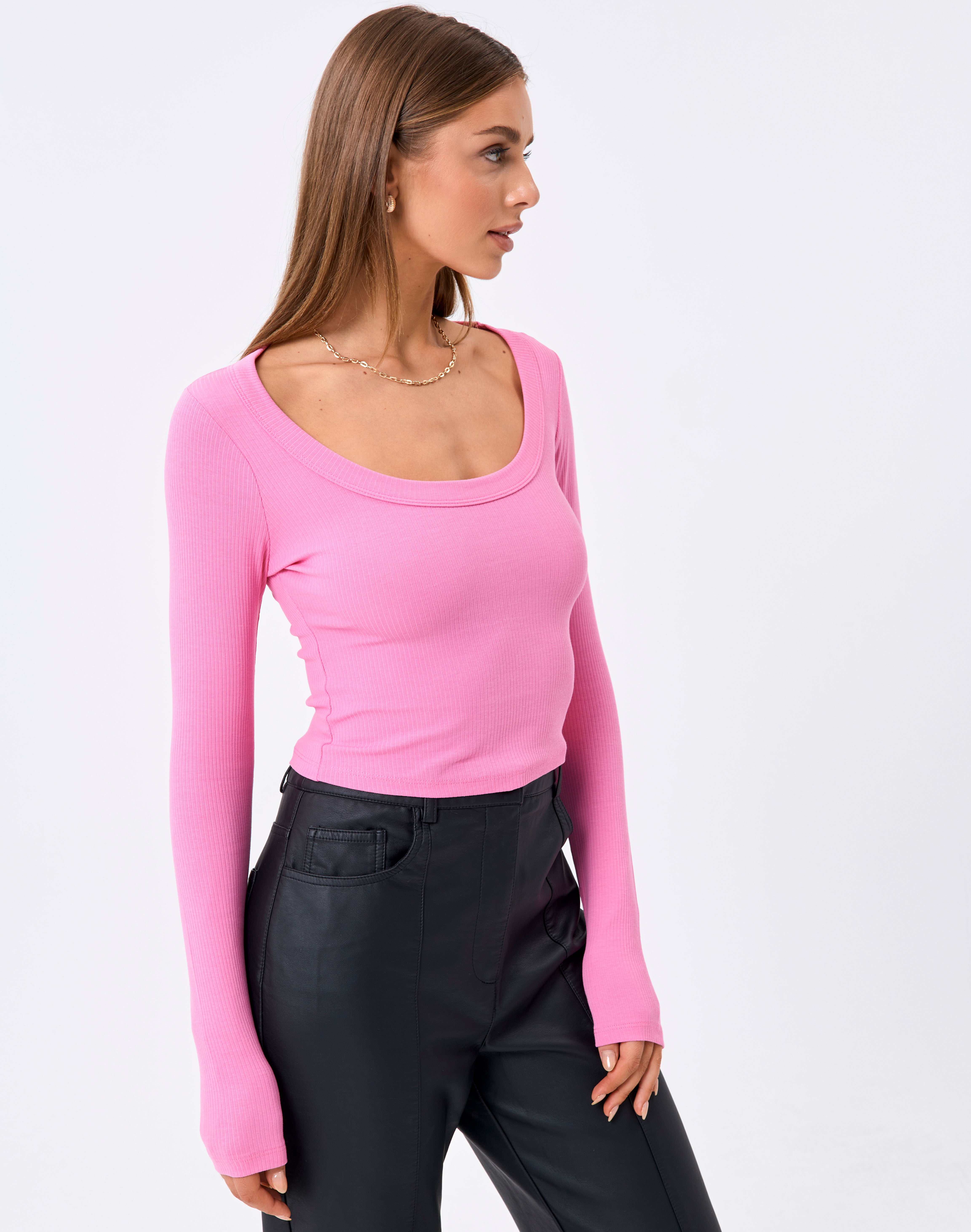 Organic Scoop Neck Long Sleeve Crop Top in Pink | Glassons