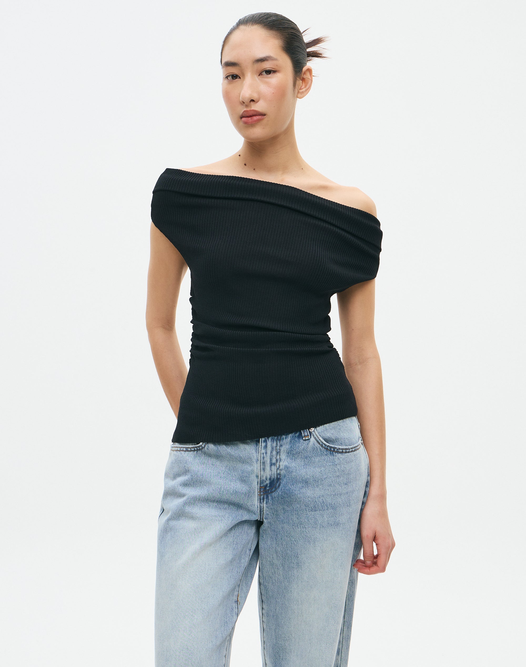 トップス andwang Off shoulder over knit black トップス andwang Off shoulder over knit black Off shoulder
