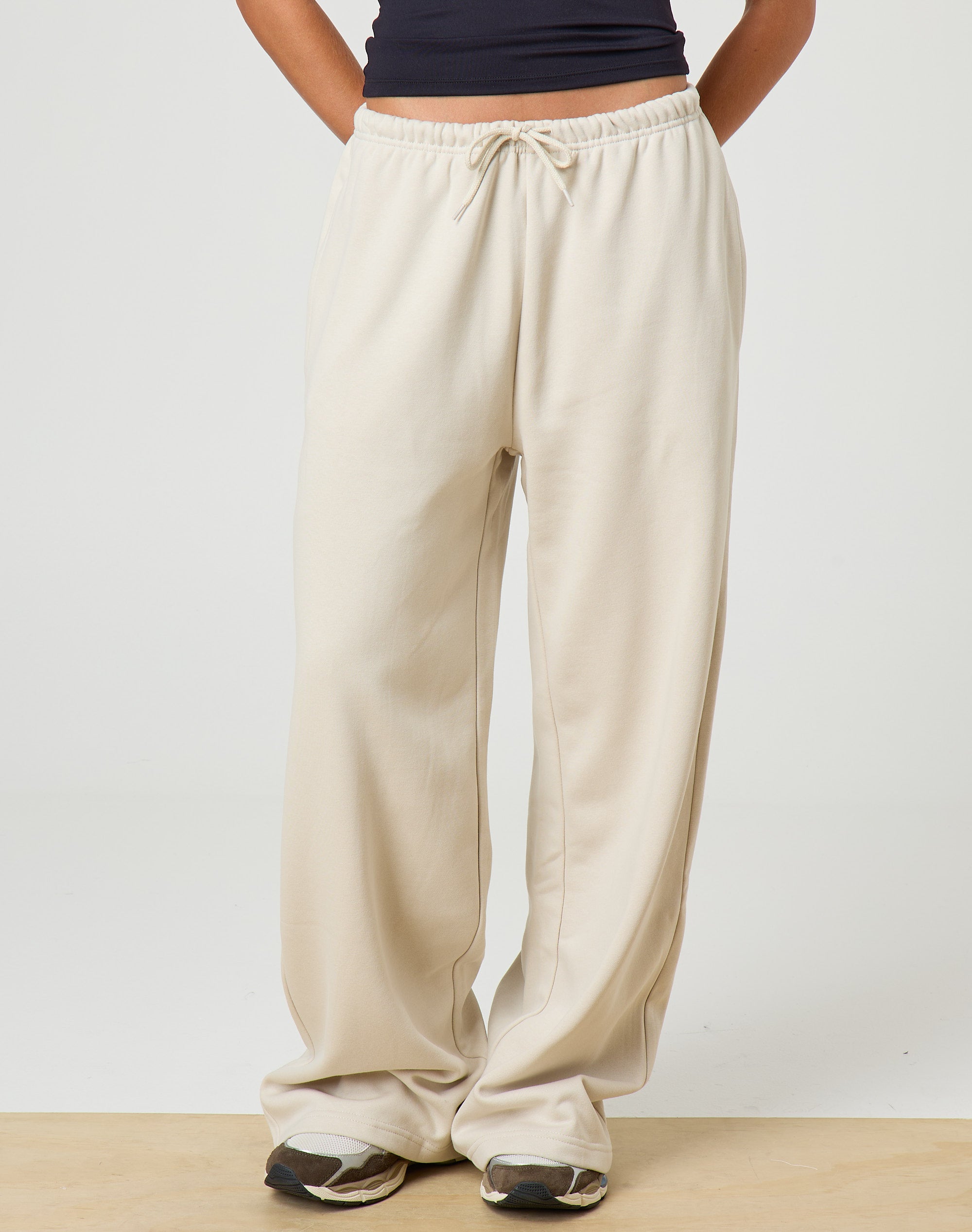 Oversized Sweatpant in Creamy Dreamy | Glassons AU