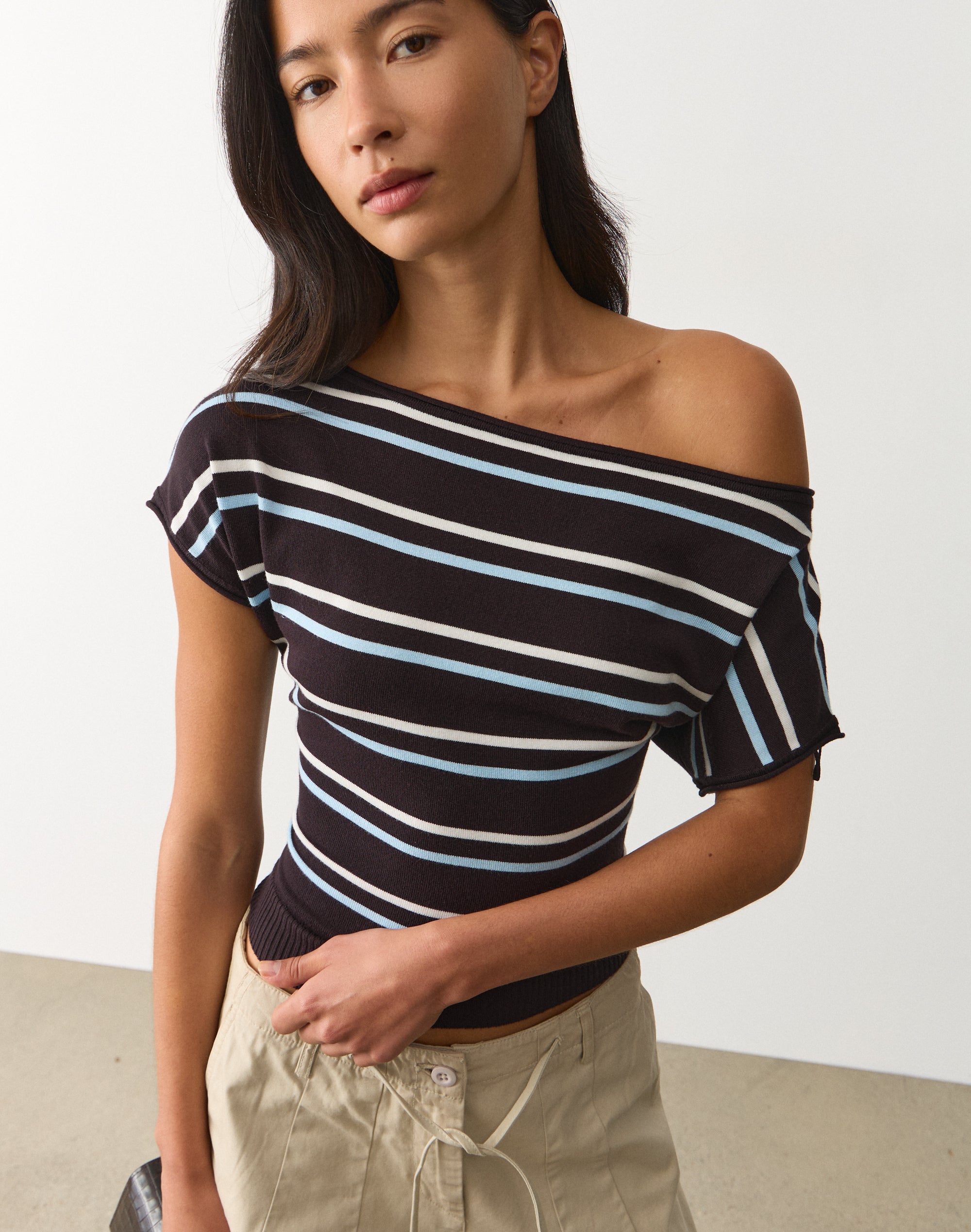 Women's Off The Shoulder Tops & Blouses | Glassons US