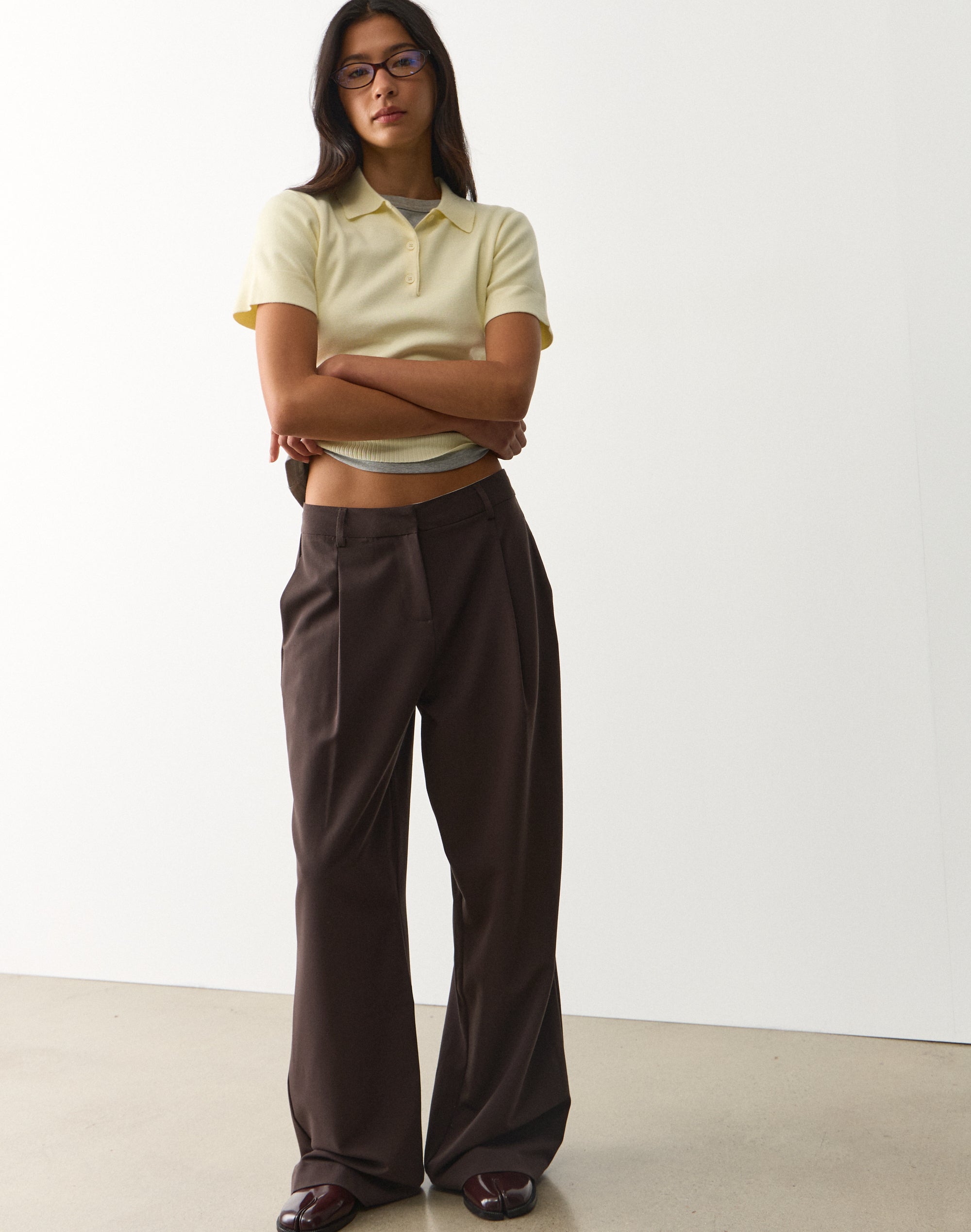Mid Rise Wide Leg Tailored Pant in Fudgemental | Glassons AU