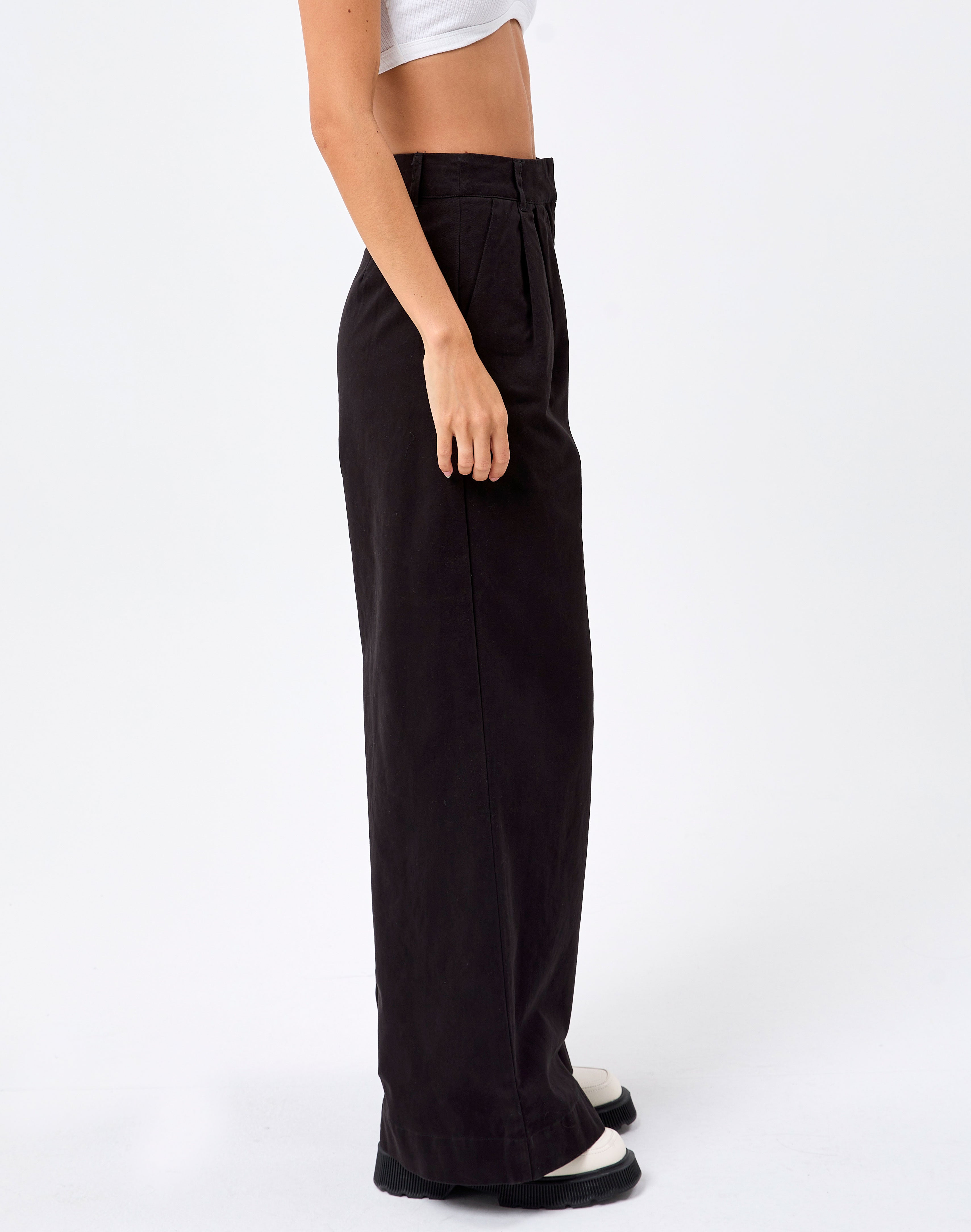 Wide Leg Tailored Cotton Pant in Black 