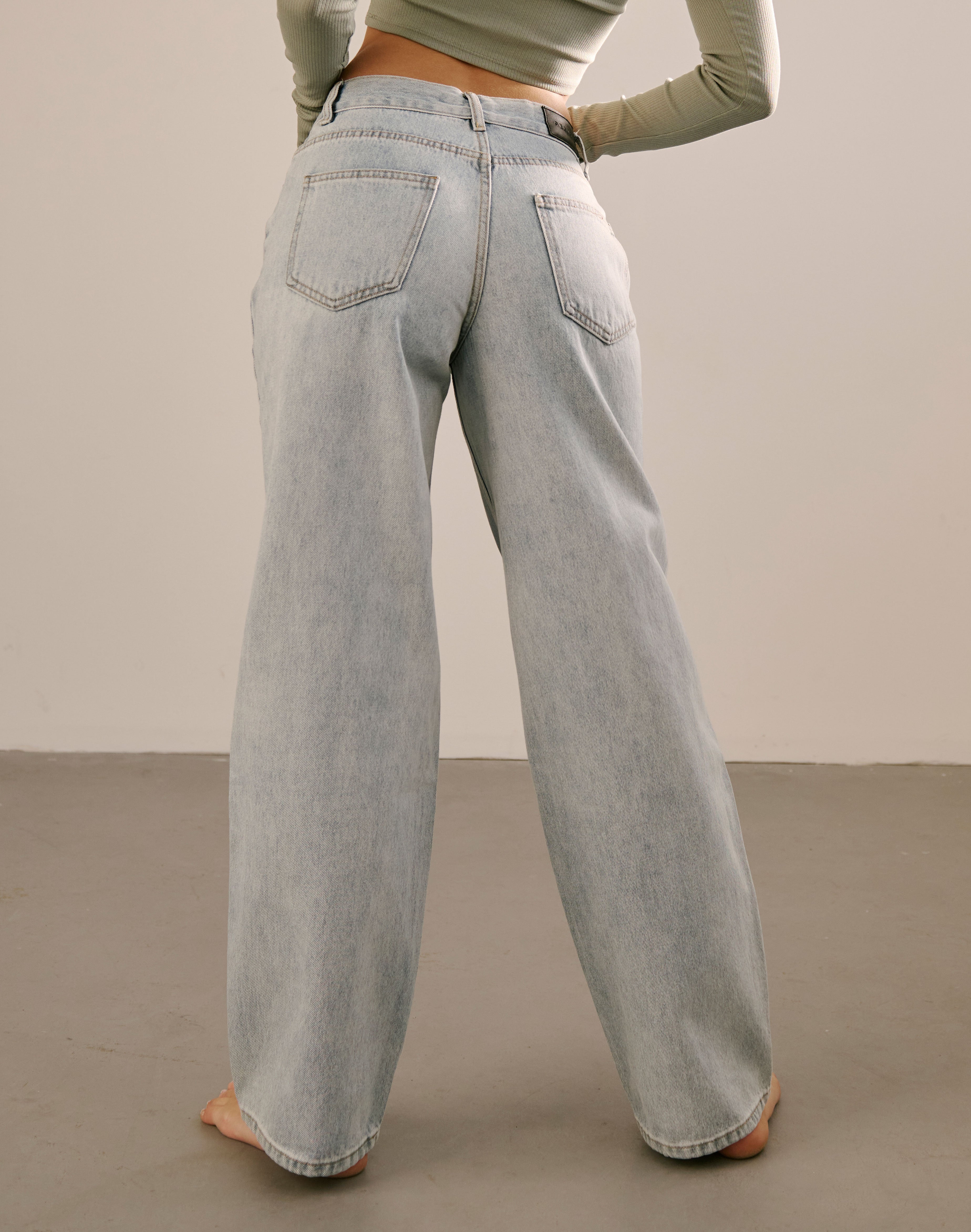 Straight Leg Puddle Jean in Wash Light 