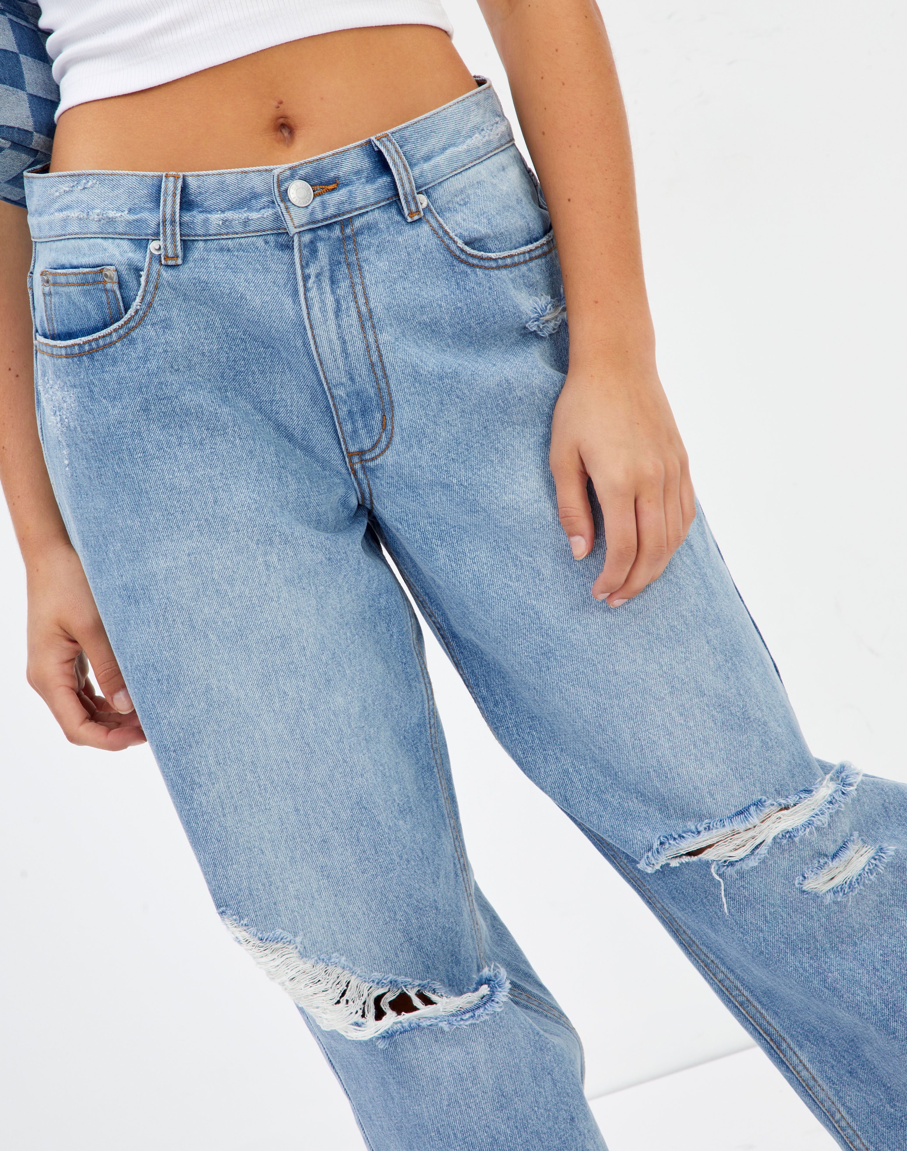 Straight Leg Ripped Puddle Jean in Wash 