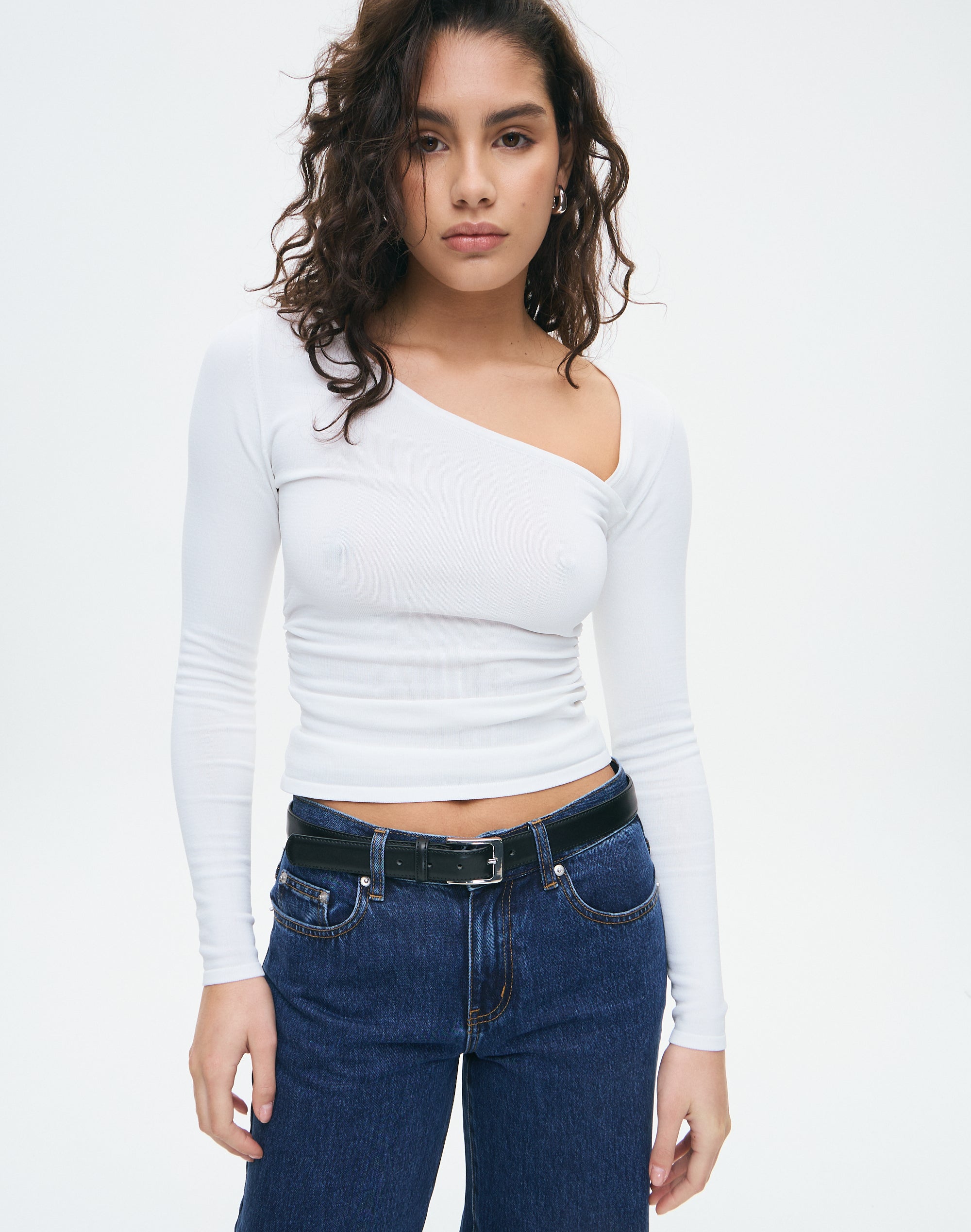 Asymmetrical Neckline Longsleeve Top in Milk Glassons AU