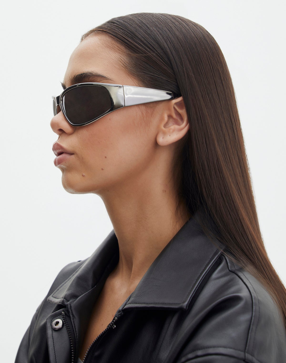 https://www.glassons.com/content/products/python-sunglasses-grey-chrome-front-ga133070sil.jpg
